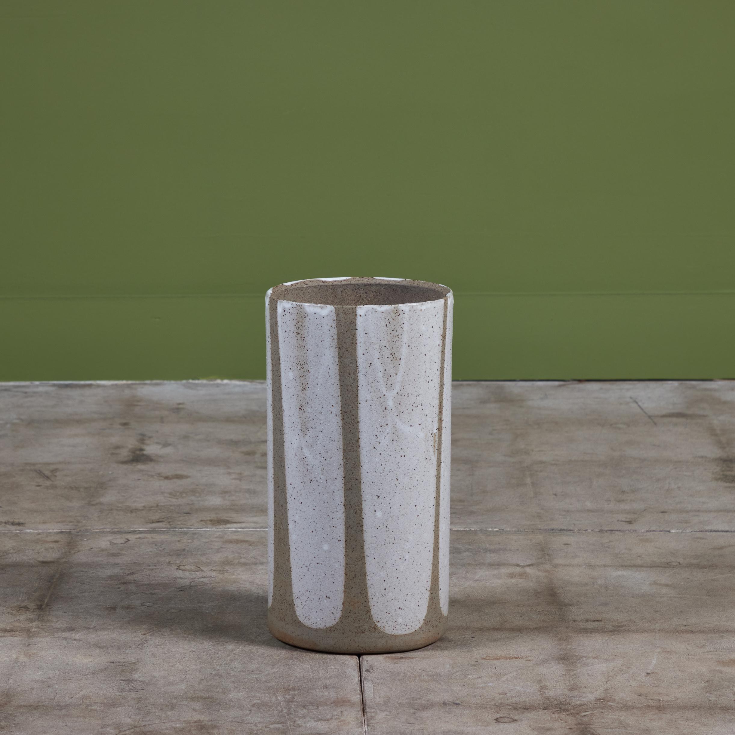 David Cressey Vaso cilindrico con smalto a fiamma per Architectural Pottery In condizioni ottime in vendita a Los Angeles, CA