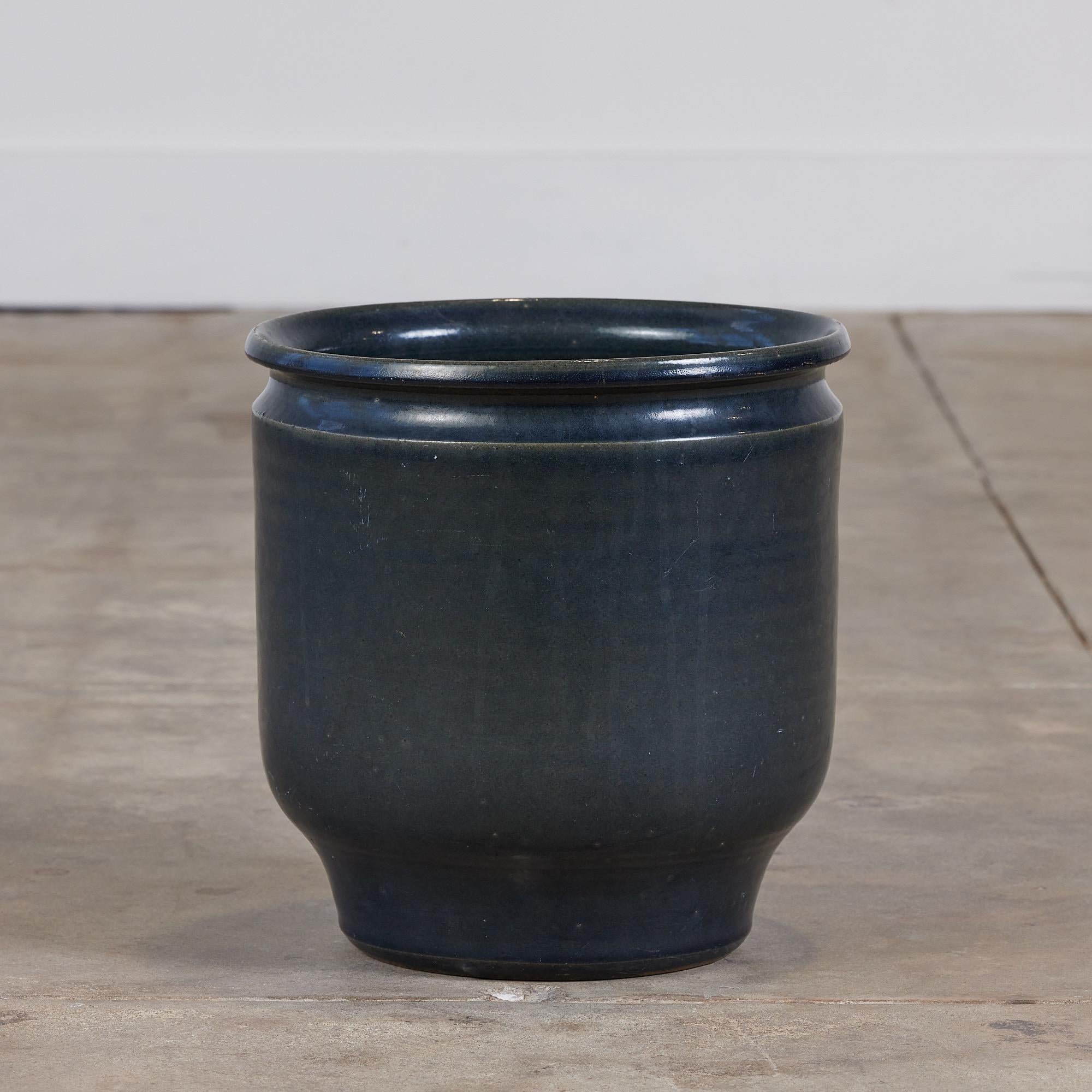David Cressey Glazed Tulip Pro/Artisan Planter for Architectural Pottery In Excellent Condition In Los Angeles, CA