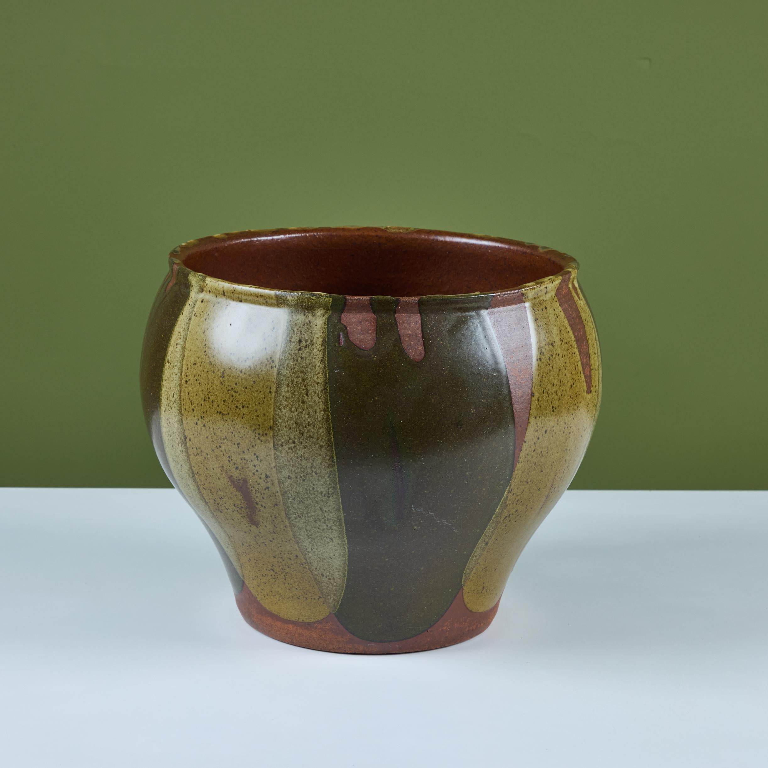 Grünes Flammenglasiertes Pflanzgefäß von David Cressey für Architectural Pottery (amerikanisch) im Angebot