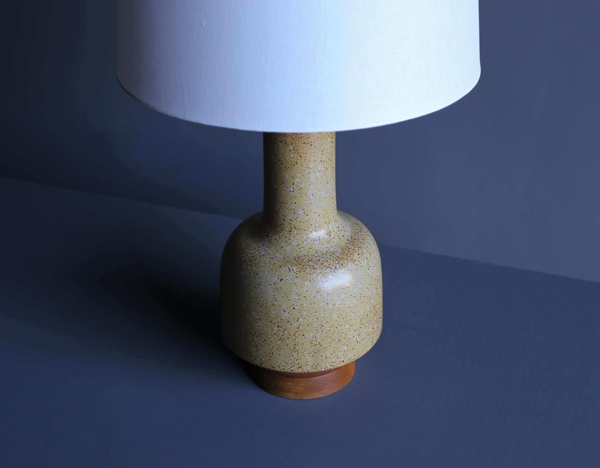 Mid-Century Modern David Cressey Large Scale Ceramic Lamp, circa 1970 For Sale