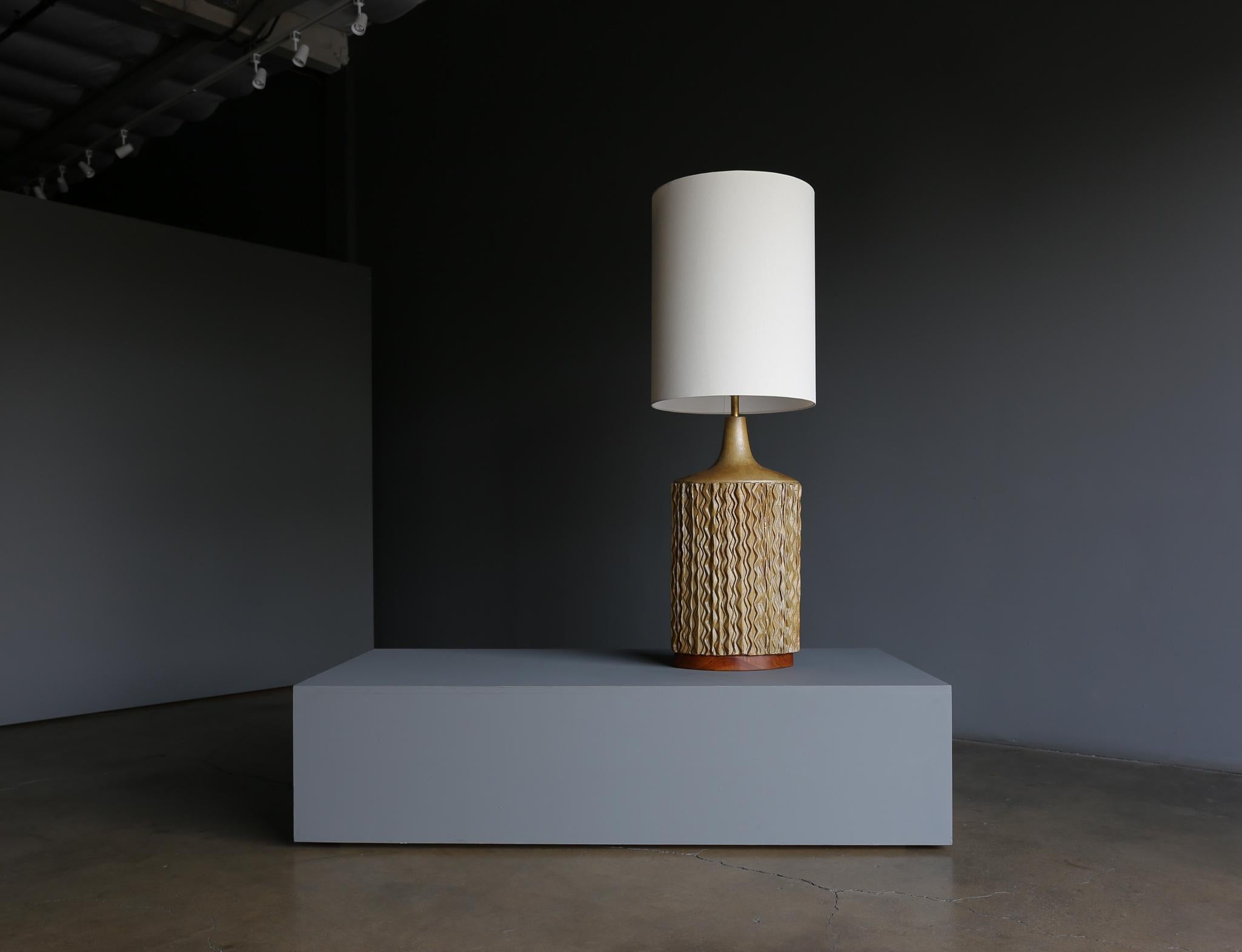 Mid-Century Modern Lampe de table monumentale en céramique de David Cressey, vers 1970 en vente