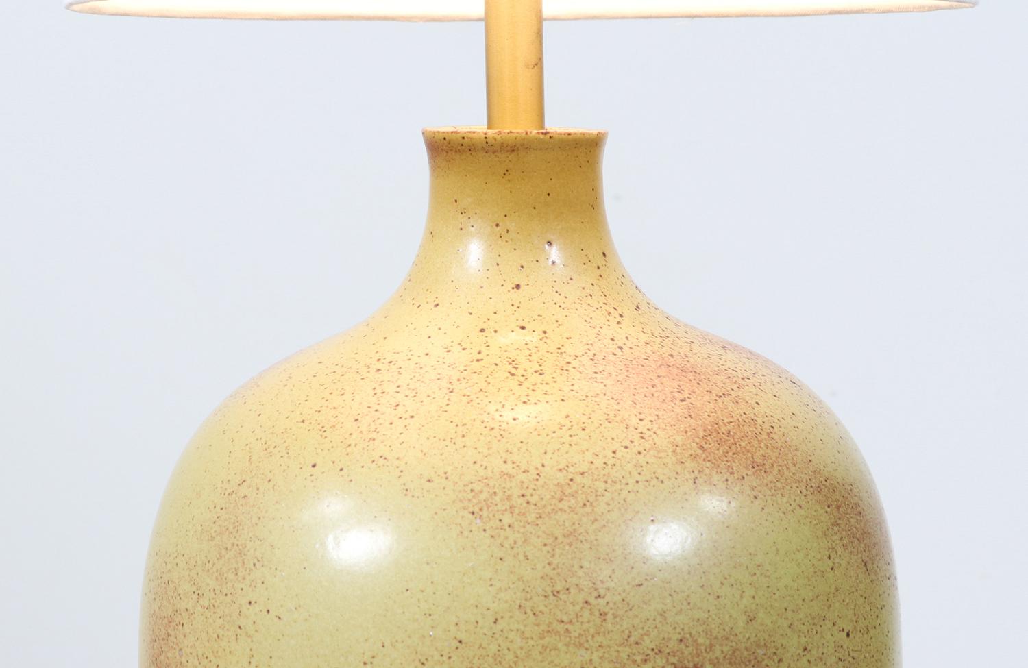David Cressey Olive Green Pro Artisan Ceramic Table Lamp for Architectural Potte In Excellent Condition For Sale In Los Angeles, CA