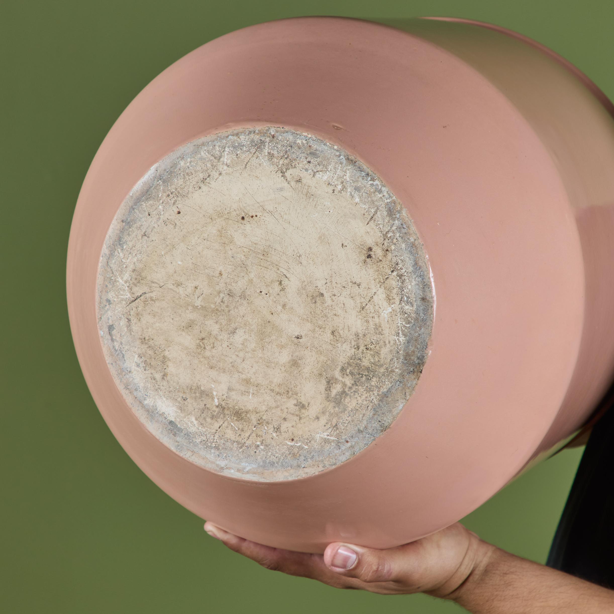 David Cressey Pink Glazed Bullet Planter pour Architectural Pottery en vente 2