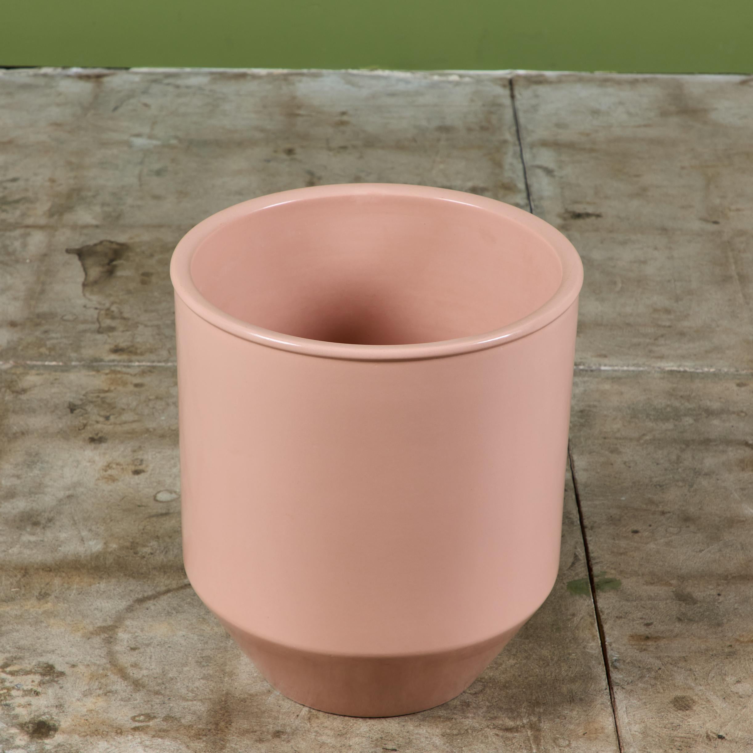 David Cressey Pink Glazed Bullet Planter pour Architectural Pottery en vente 5