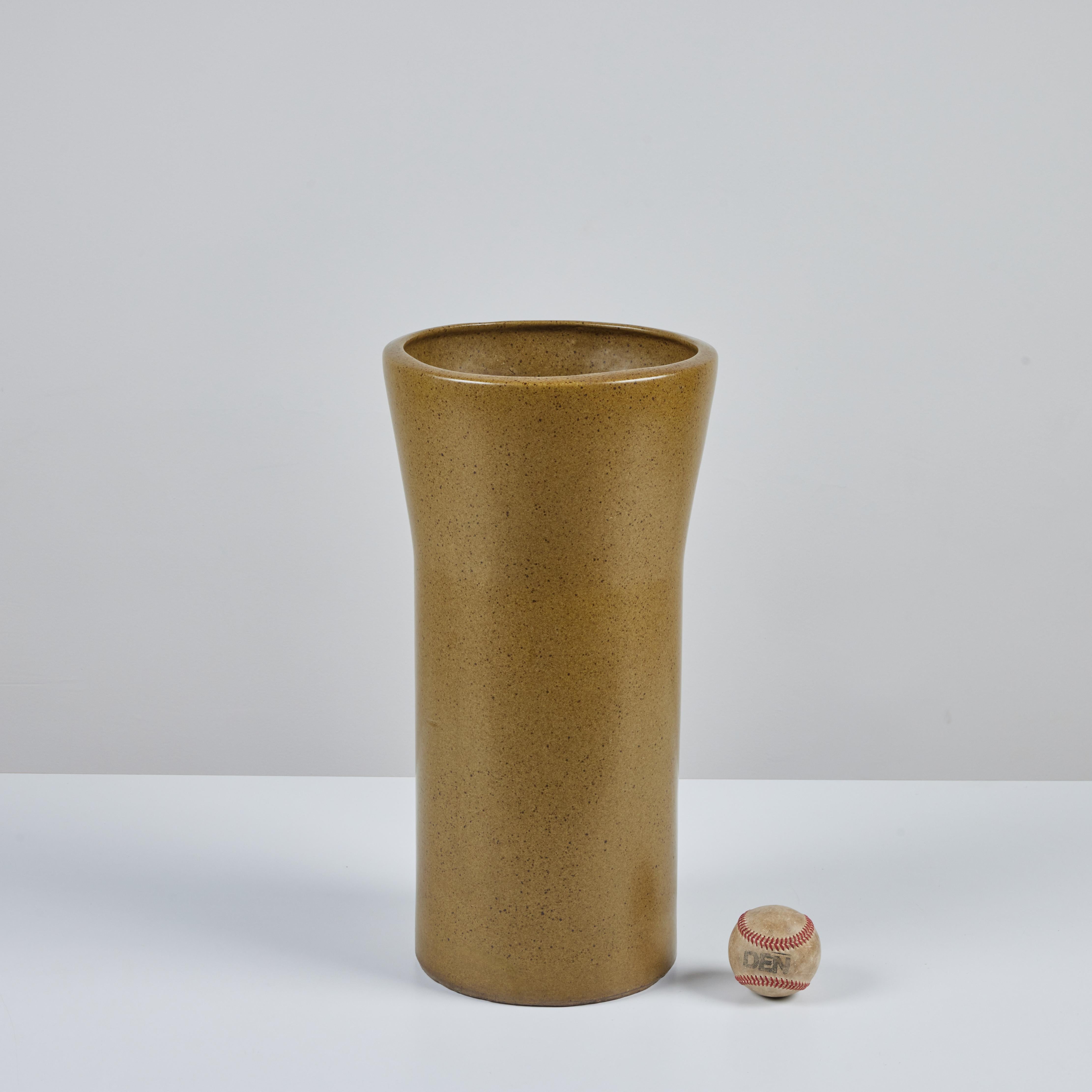 Mid-Century Modern David Cressey Pro/Artisan Sand Urn for Architectural Pottery For Sale