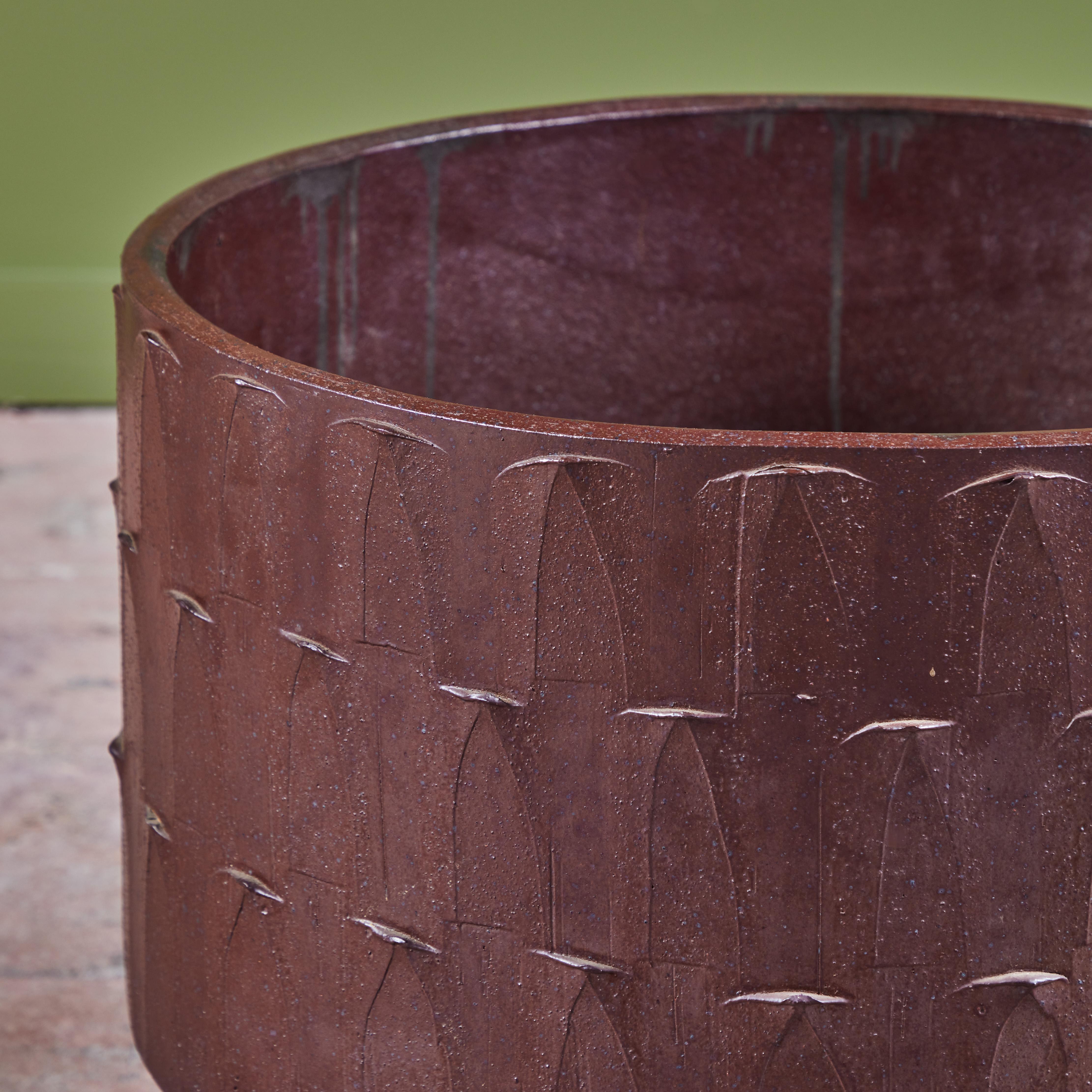 David Cressey Ribbed Plum Glazed Pro/Artisan Planter for Architectural Pottery In Excellent Condition In Los Angeles, CA