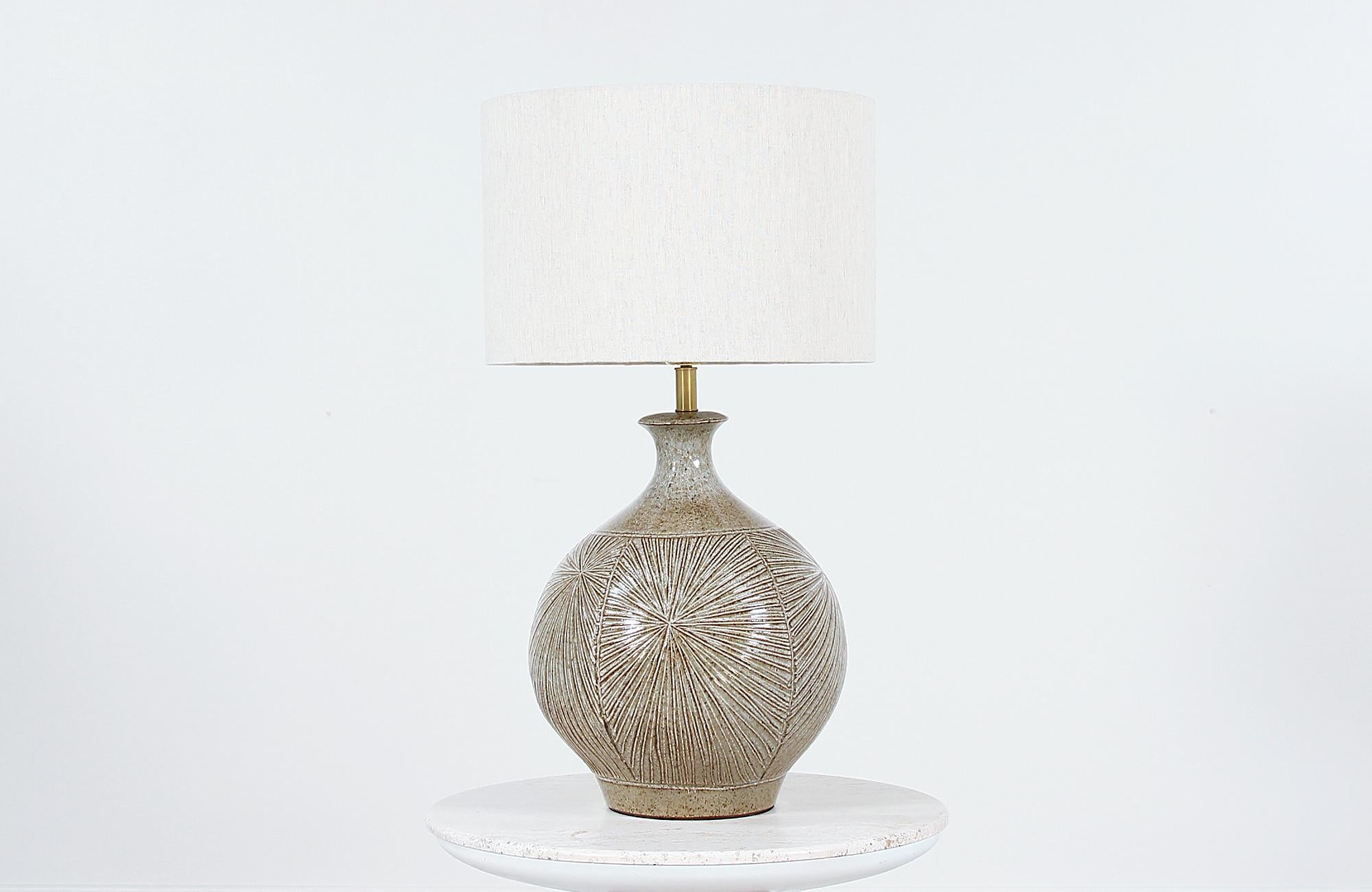 American David Cressey & Robert Maxwell Ceramic Table Lamp for Architectural Pottery