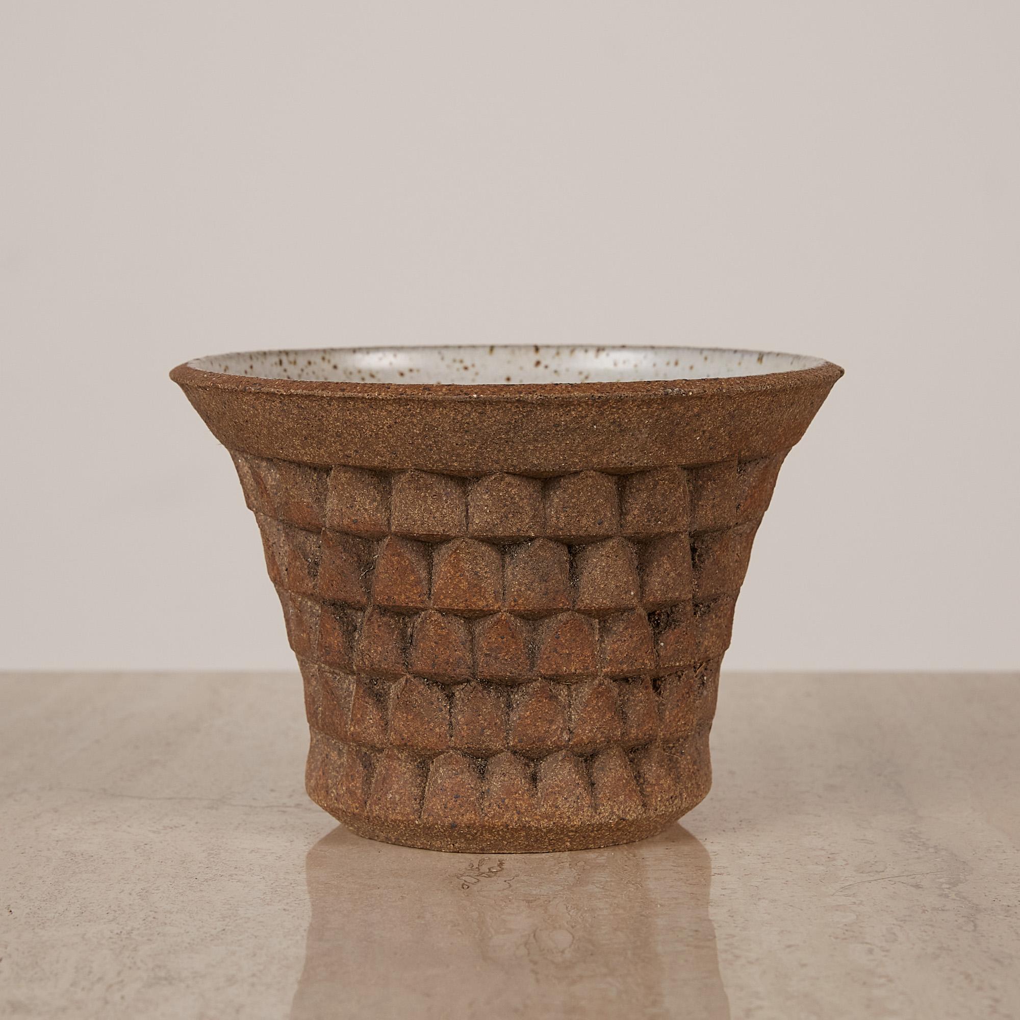 Late 20th Century David Cressey & Robert Maxwell for Earthgender Five Tier Diamond Point Stoneware