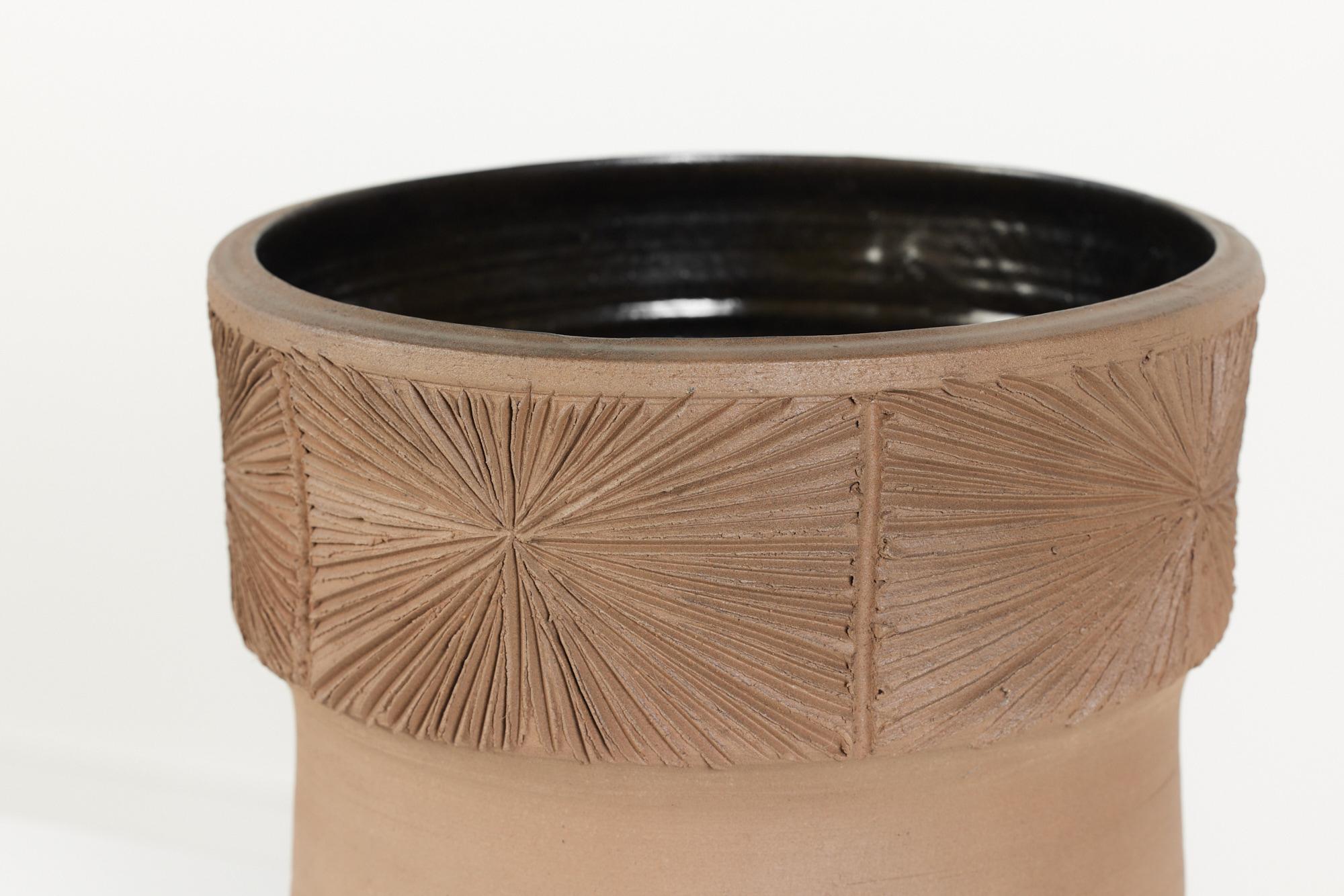 David Cressey & Robert Maxwell for Earthgender Rimmed Sunburst Planter 1