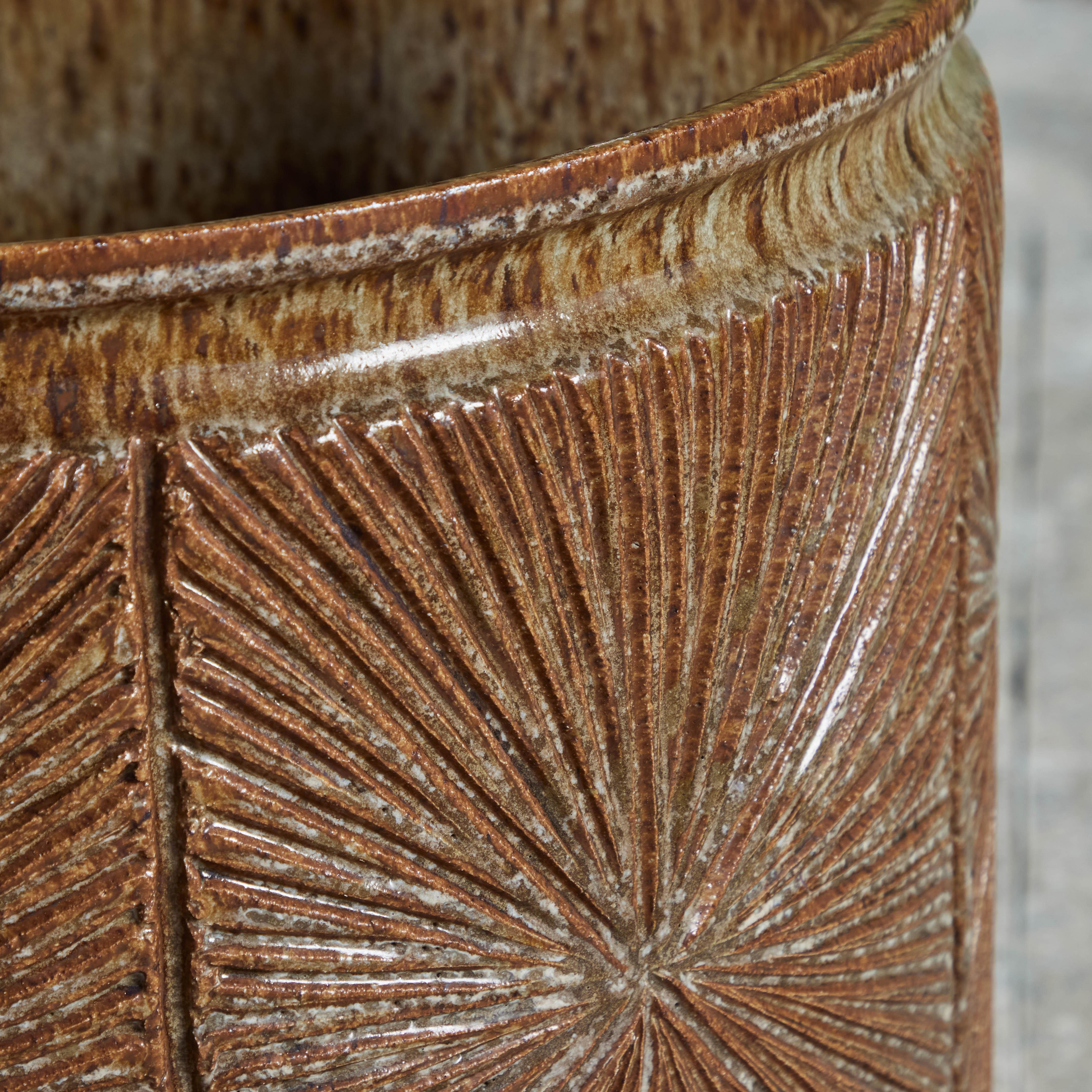 Pottery David Cressey & Robert Maxwell for Earthgender “Sunburst” Planter Taupe Glaze For Sale
