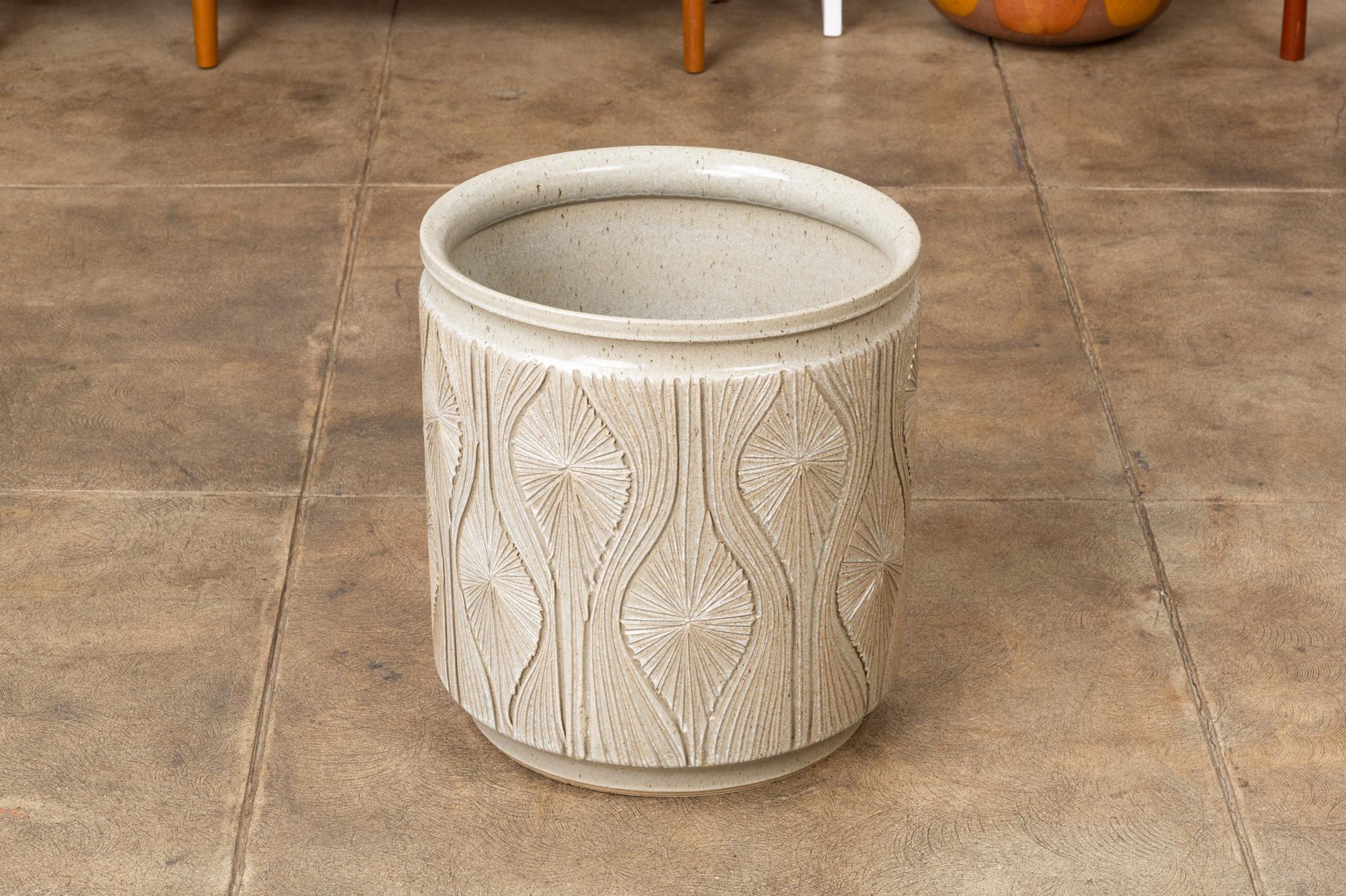 Glazed David Cressey & Robert Maxwell for Earthgender “Teardrop Sunburst” Planter