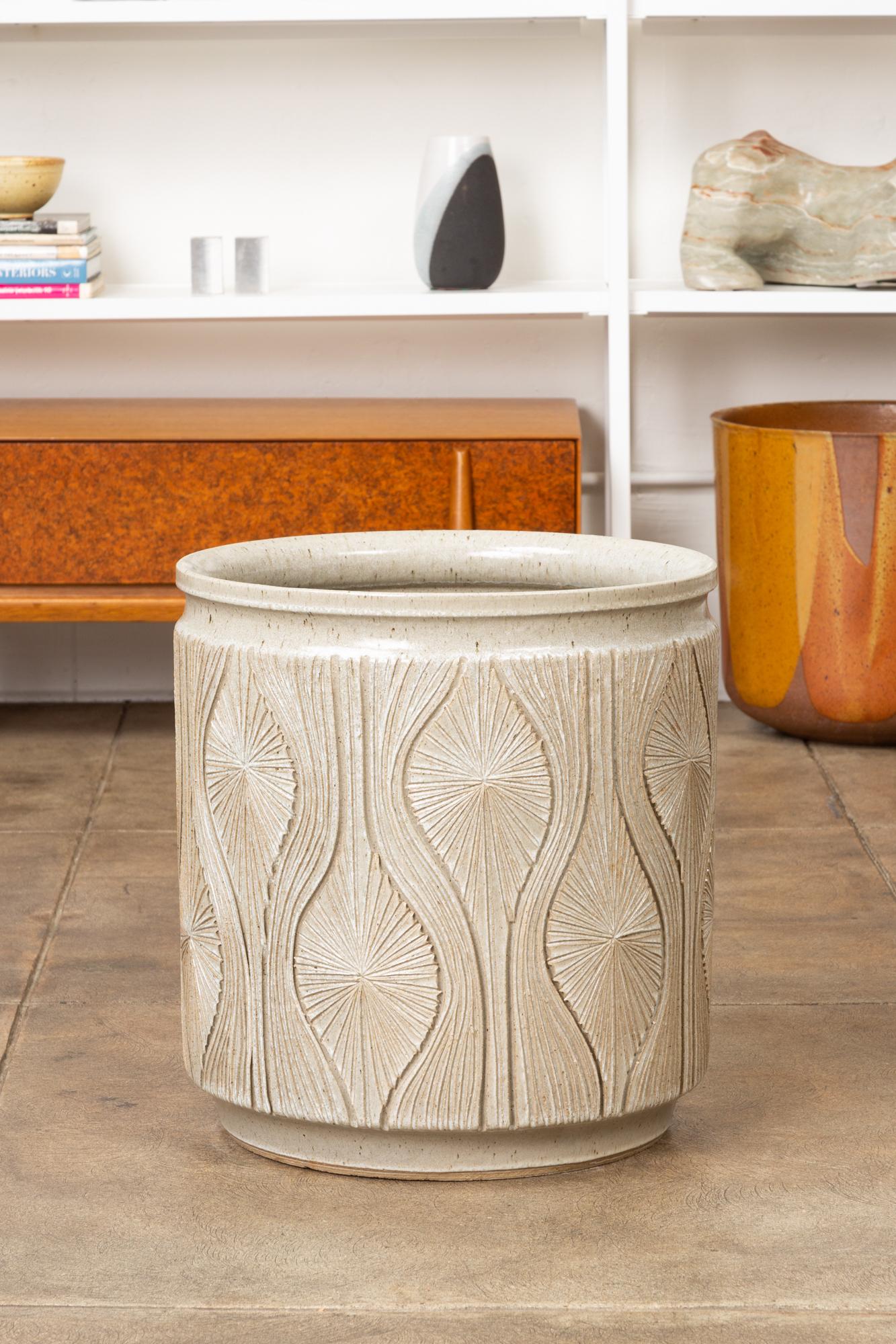 David Cressey & Robert Maxwell for Earthgender “Teardrop Sunburst” Planter In Excellent Condition In Los Angeles, CA