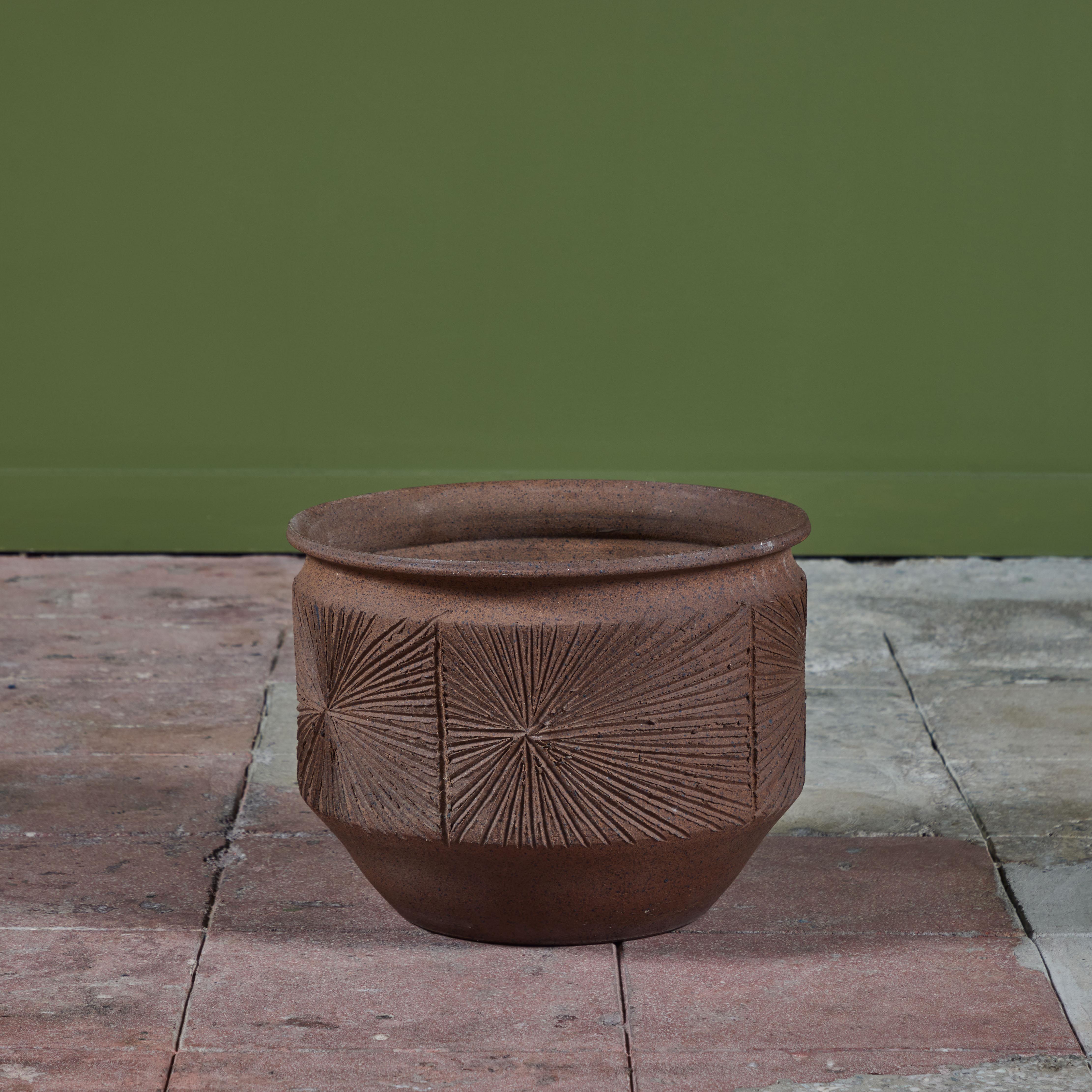 Mid-Century Modern David Cressey & Robert Maxwell Stoneware “Sunburst” Bowl Planter for Earthgender For Sale