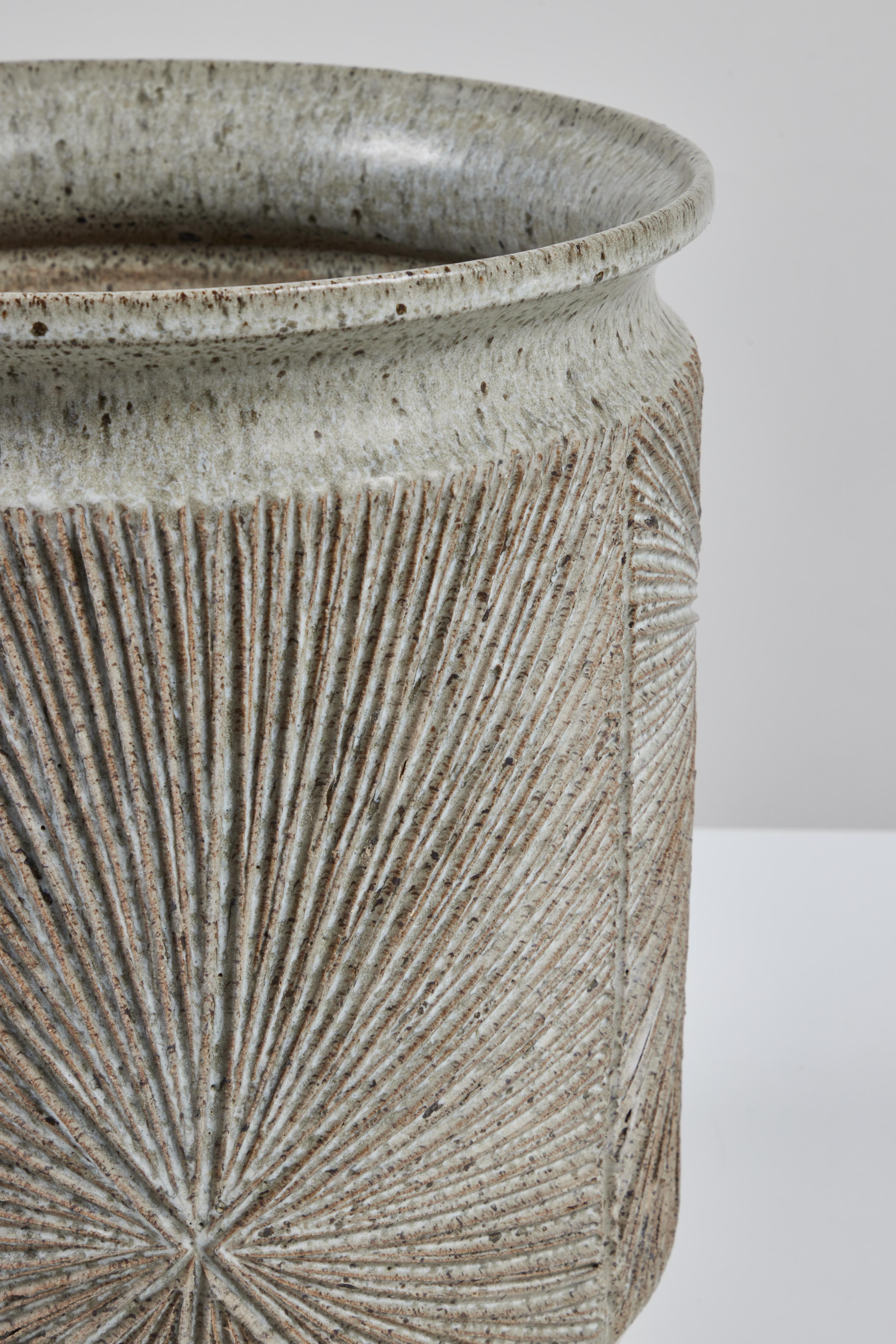 20th Century David Cressey & Robert Maxwell “Sunburst” Cylindrical Planter for Earthgender