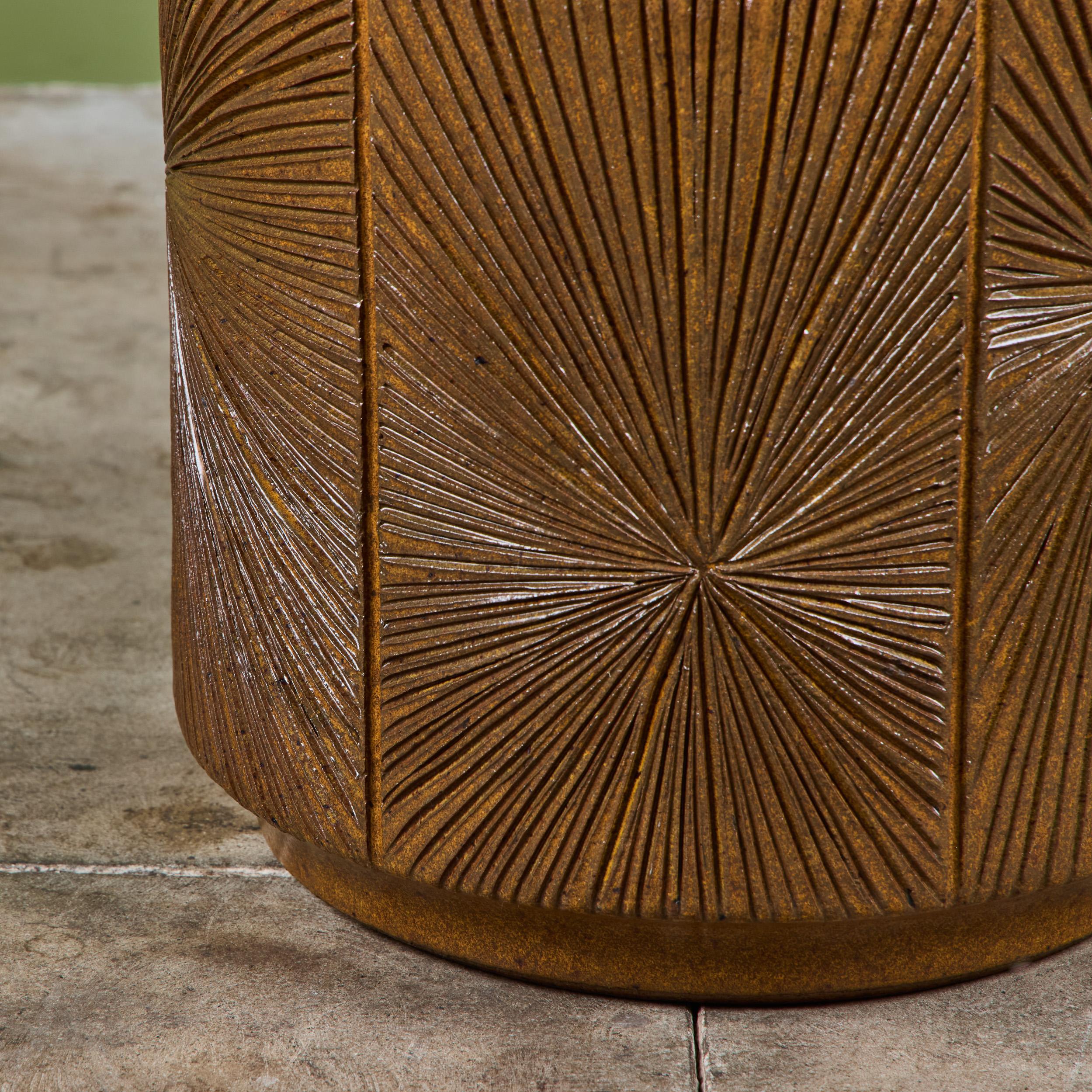 David Cressey & Robert Maxwell “Sunburst” Ochre Planter for Earthgender en vente 5