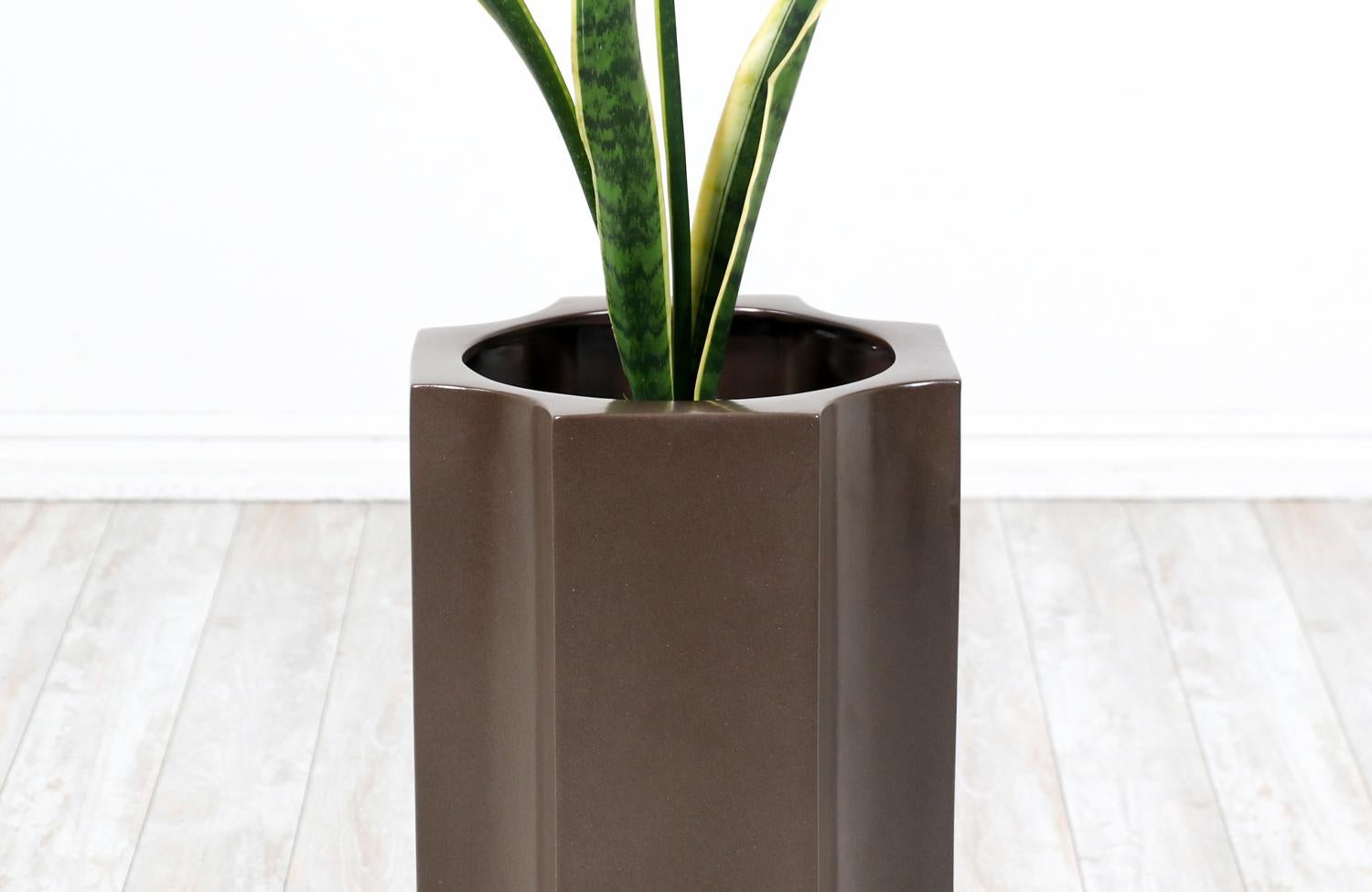 American David Cressey Sculpted Geometric Brown Planter for Architectural Pottery