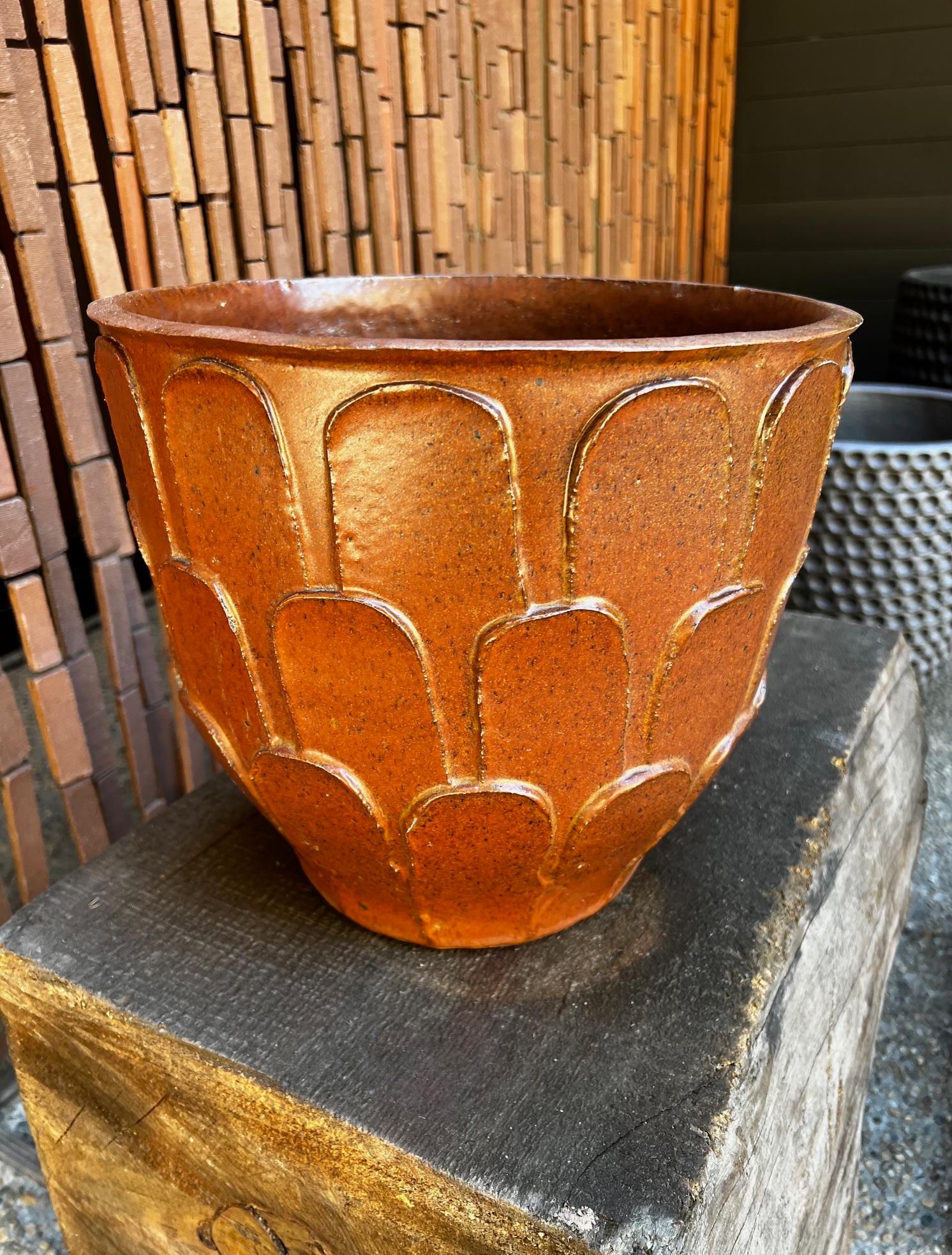 David Cressy Für Architectural Pottery Pro/Artisan Blattmuster Topf Rost Glasur im Angebot 2