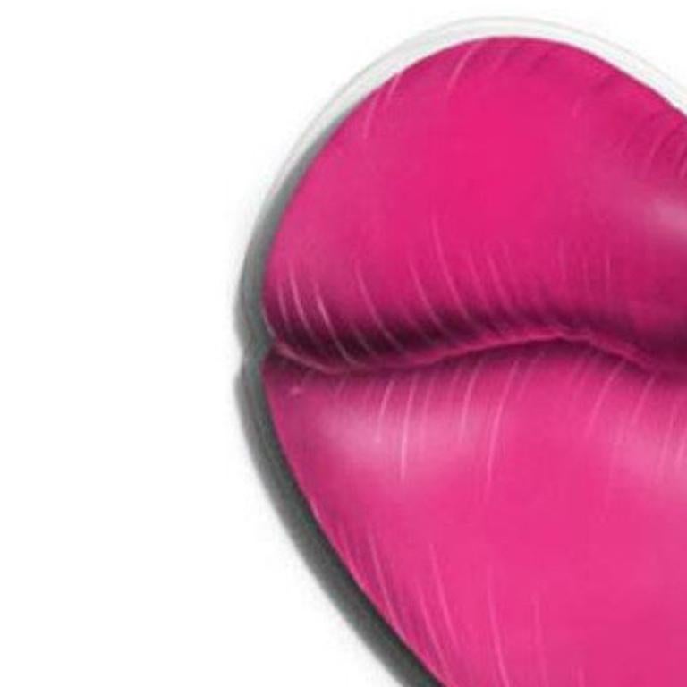 David Drebin’s “Lips & Love” etching on crystal starfire glass are limited-edition masterpieces that add desire, love, sensuality, beauty and whimsical dimension to the eye of the beholder. Exclusively available in two sizes and a series of colors,