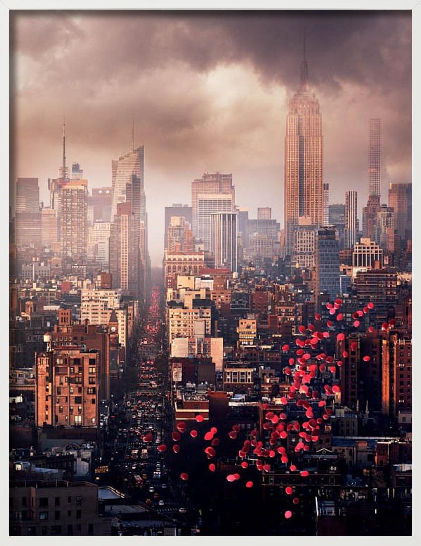 Ballons au-dessus de New York, Vue de la ligne d'horizon des villes, photographie d'art, 2016 en vente 2