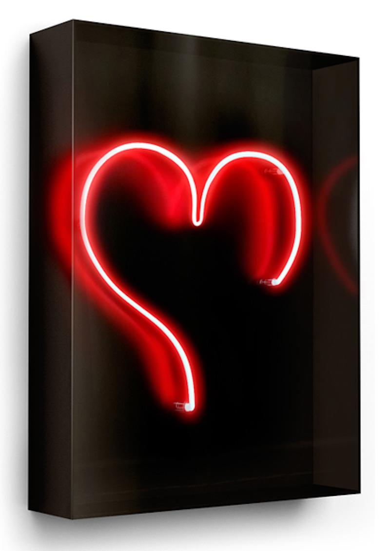David Drebin Color Photograph – Big Heart - Neonlicht-Installation