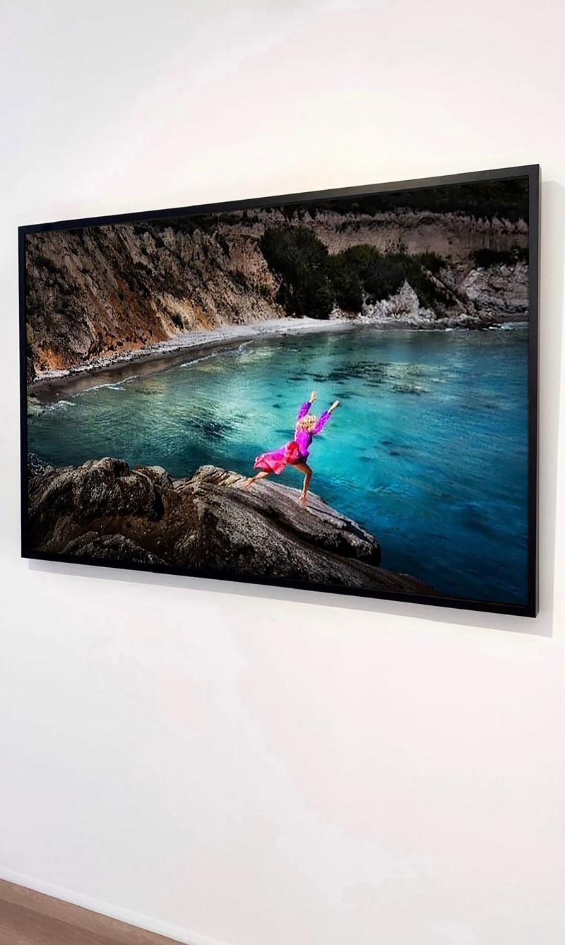 Cliff Hanger par David Drebin, photographie d'art à tirage limité encadrée en vente 1