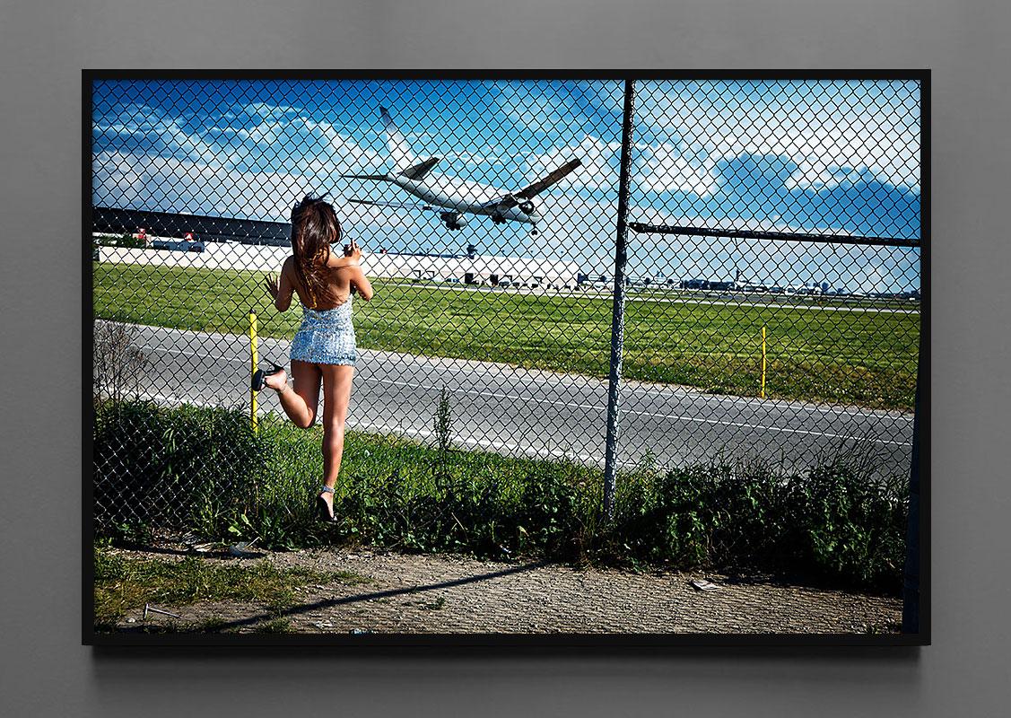 Coming Home par David Drebin, photographie d'art à tirage limité encadrée en vente 1