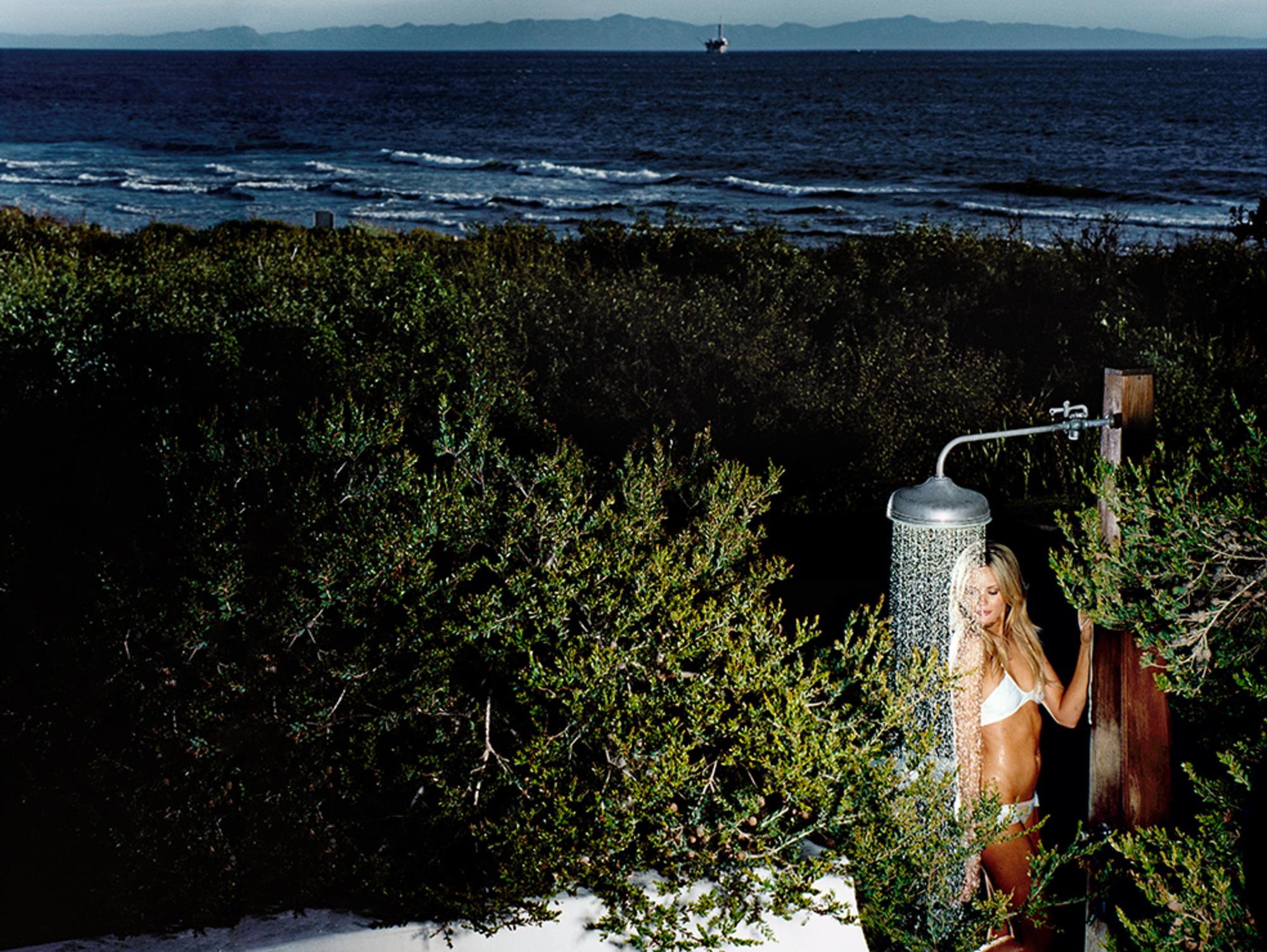 Series: FEMME FATALE
All available sizes & editions for each size of this photograph:
30" X 40.1"- Edition of 10
48" X 64"- Edition of 7
48" X 64" - Edition of 3; Lightbox

In a unique manner, David Drebin’s work combines voyeuristic and
