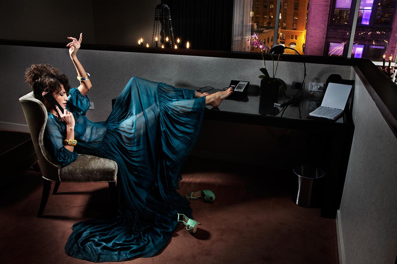 Series: FEMME FATALE
All available sizes & editions for each size of this photograph:
30" X 45"- Edition of 10
48" X 72"- Edition of 7
48" X 72" - Edition of 3; Lightbox

In a unique manner, David Drebin’s work combines voyeuristic and psychological