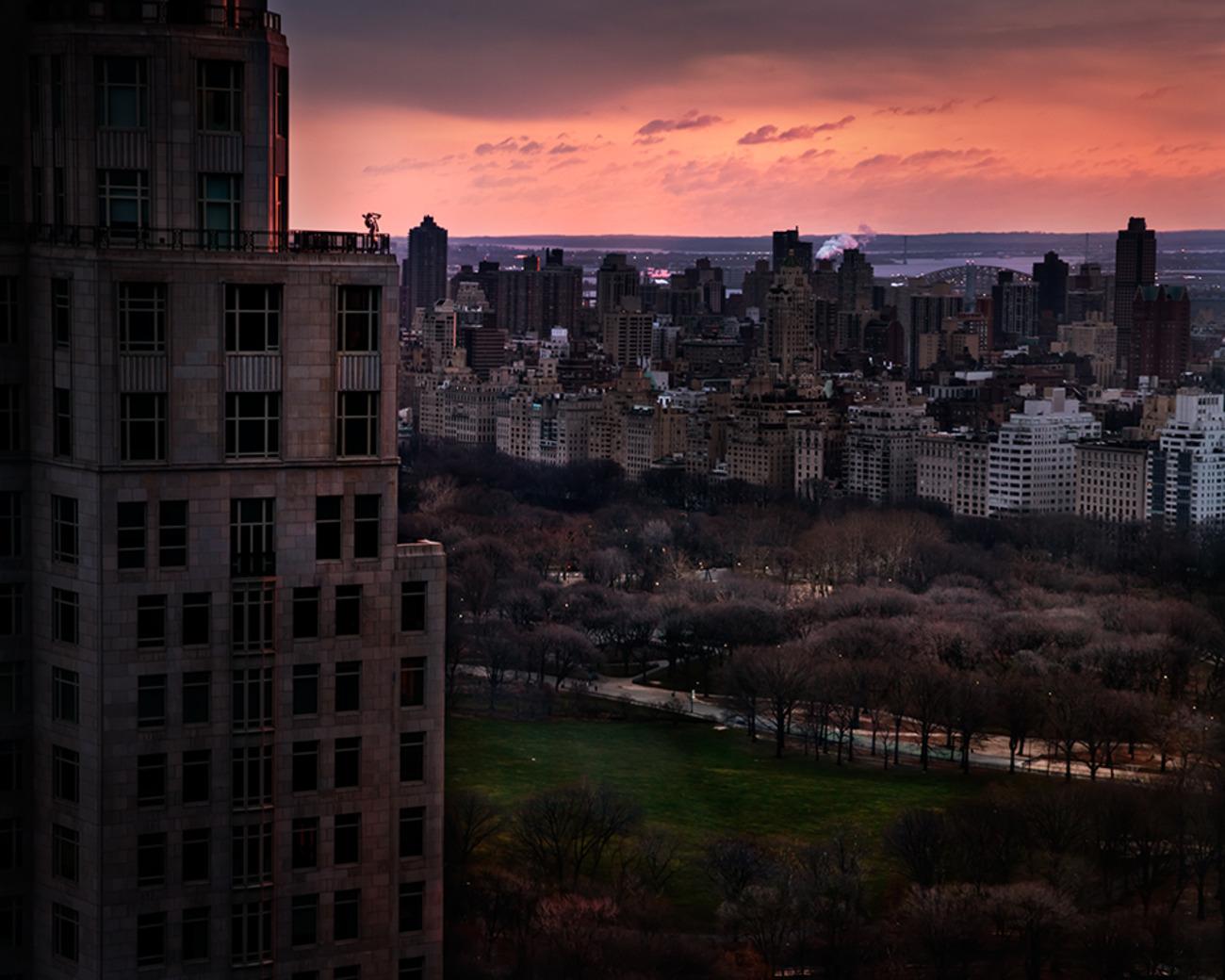David Drebin - Ragazza sopra Central Park, Fotografia 2011, Stampato Dopo
