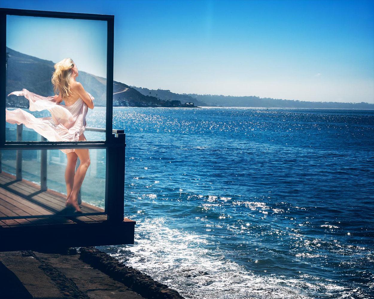 David Drebin On the rocks, Ocean blonde Alone, Alone in paradise (48x60in each) en vente 3