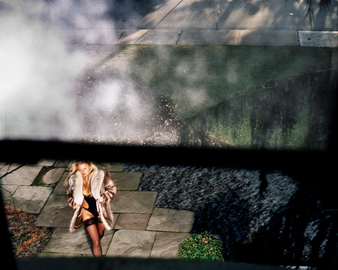 Series: FEMME FATALE
All available sizes & editions for each size of this photograph:
30" X 37.5"- Edition of 10
48" X 60"- Edition of 7
48" X 60" - Edition of 3; Lightbox

In a unique manner, David Drebin’s work combines voyeuristic and