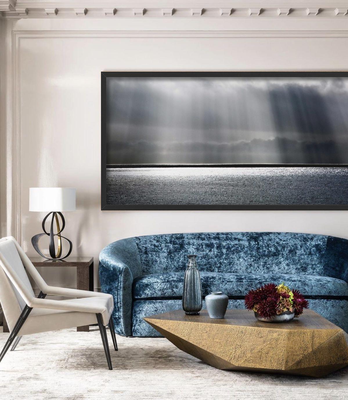 Heaven Can Wait - Panoramablick auf Sonnenstrahlen und Meer, Fine Art Photography im Angebot 1