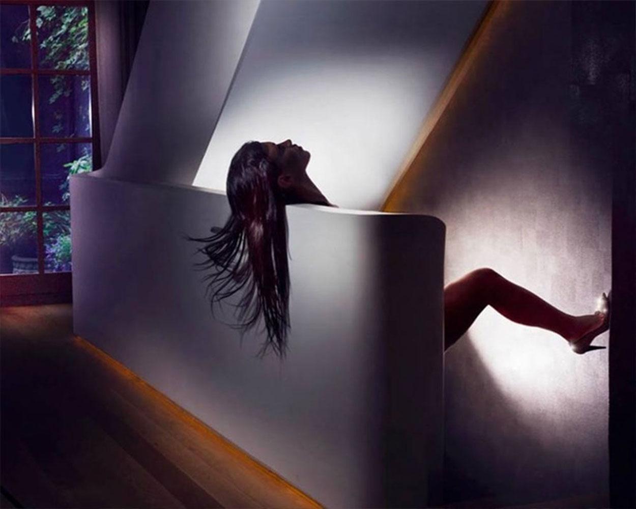 David Drebin
Chromogenic Print
Mounted and Framed

Available Sizes:

30 x 37/5 inches - Edition of 10
48 x 60 inches - Edition of 7

Ask us for custom frame options for this piece.

Love stories and landscapes are at the foundation of David Drebin
s