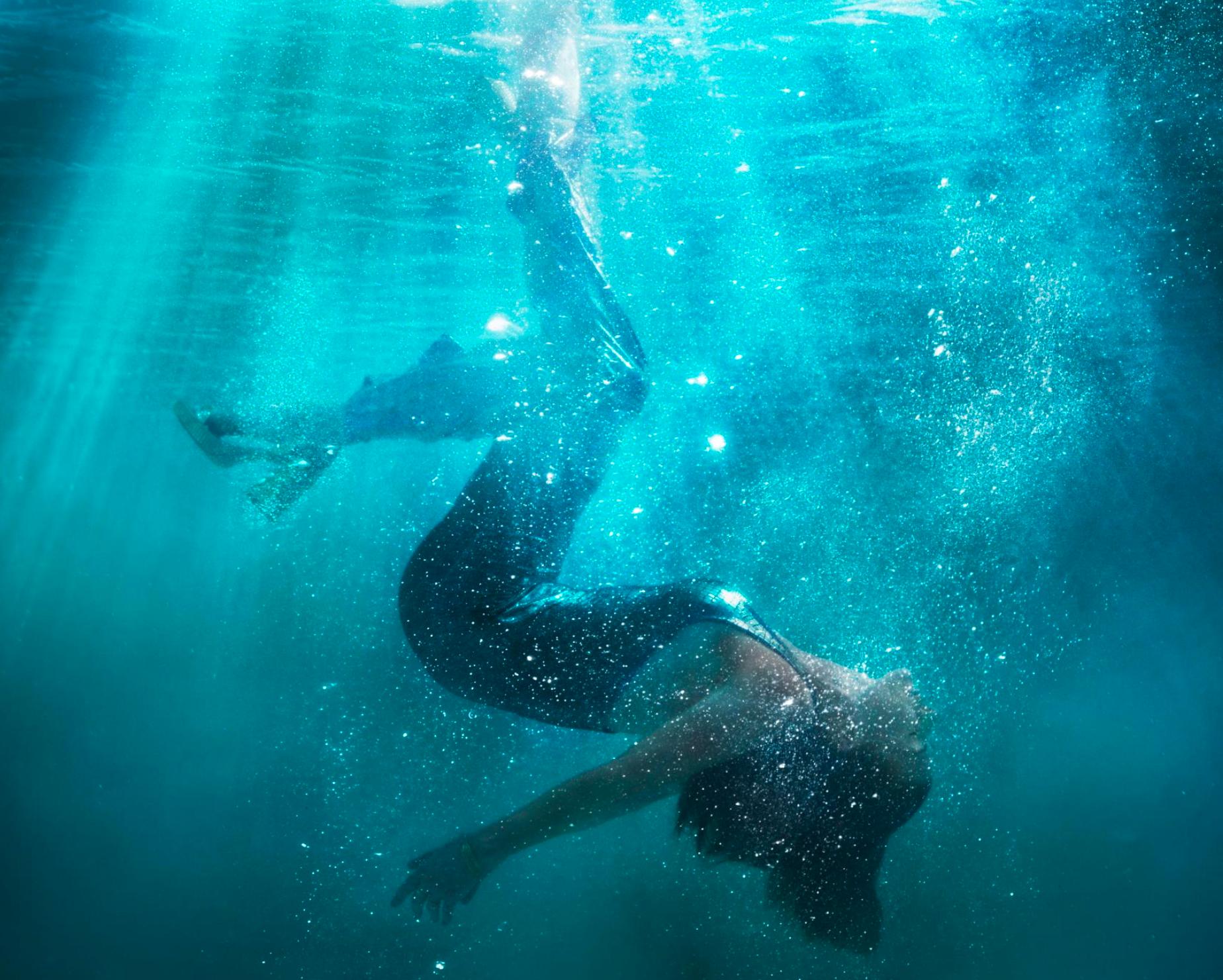 The Siren by David Drebin
2026

Digital C-Print 
Superstar Series

Large
Edition of 7 + 3 APs
Size: 40" x 60"

Also available in additional sizes and with Diamond Dust. Please inquire.

About David Drebin:

A graduate of Parsons School of Design in