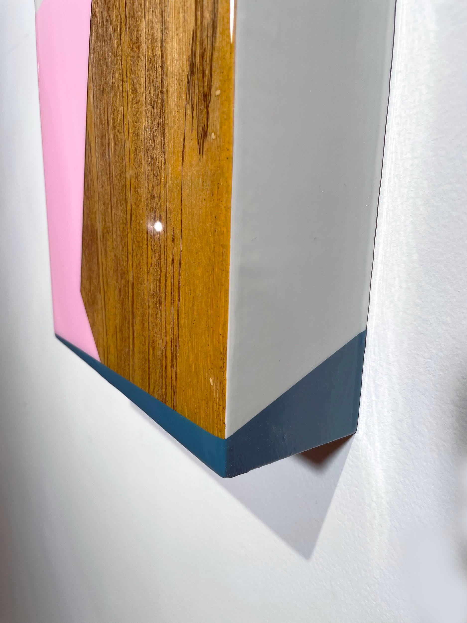 Puzzle #119: Pastellrosa und graue geometrische abstrakte Wandskulptur aus Holz (Zeitgenössisch), Painting, von David E. Peterson