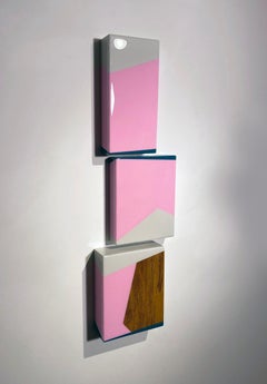 Puzzle nº 119: Escultura mural abstracta geométrica en madera, rosa pastel y gris