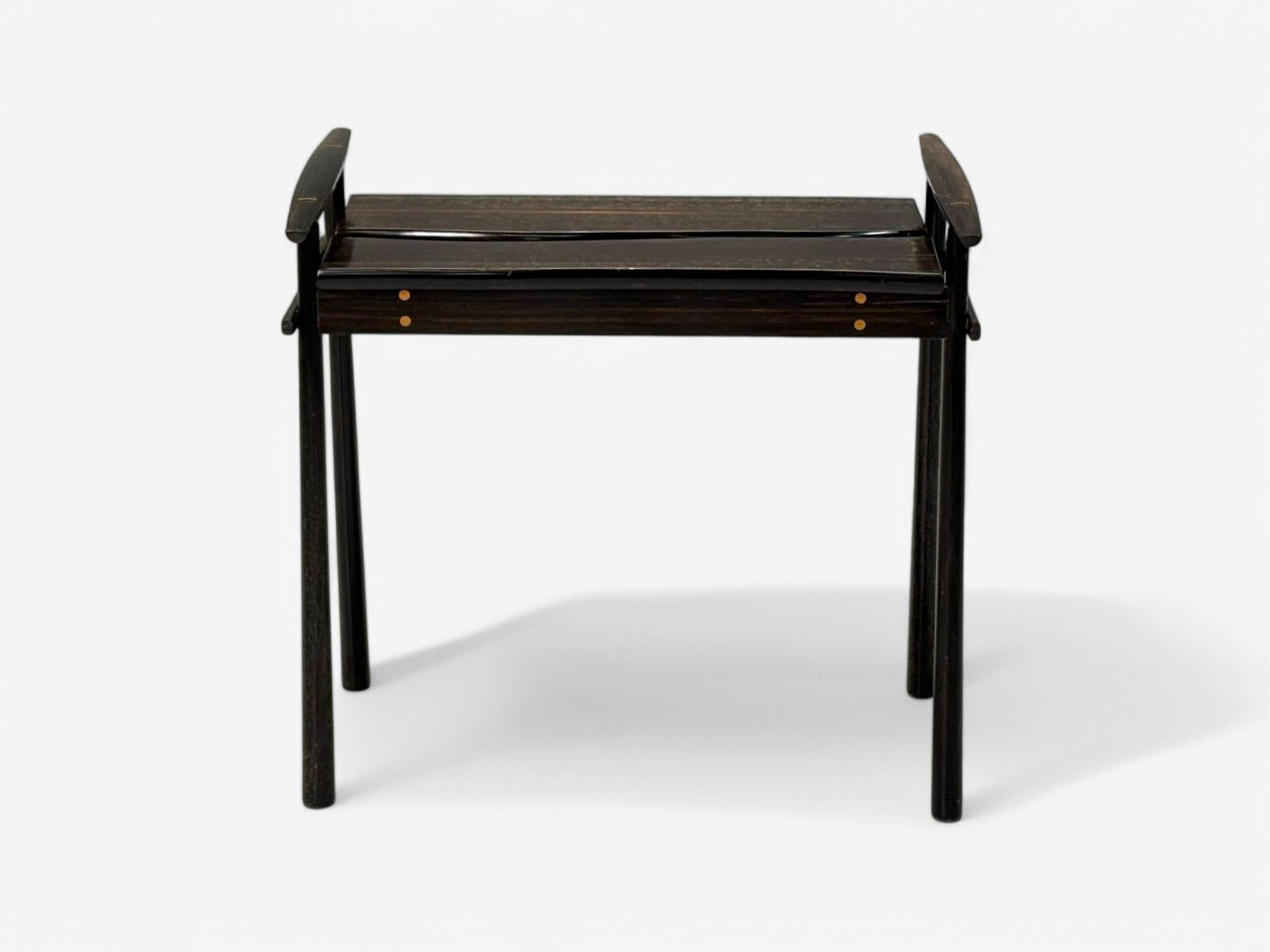 Moderno David Ebner, Studio americano di artigianato, Wood Wood, raro tavolino Torii, USA, 1984 in vendita