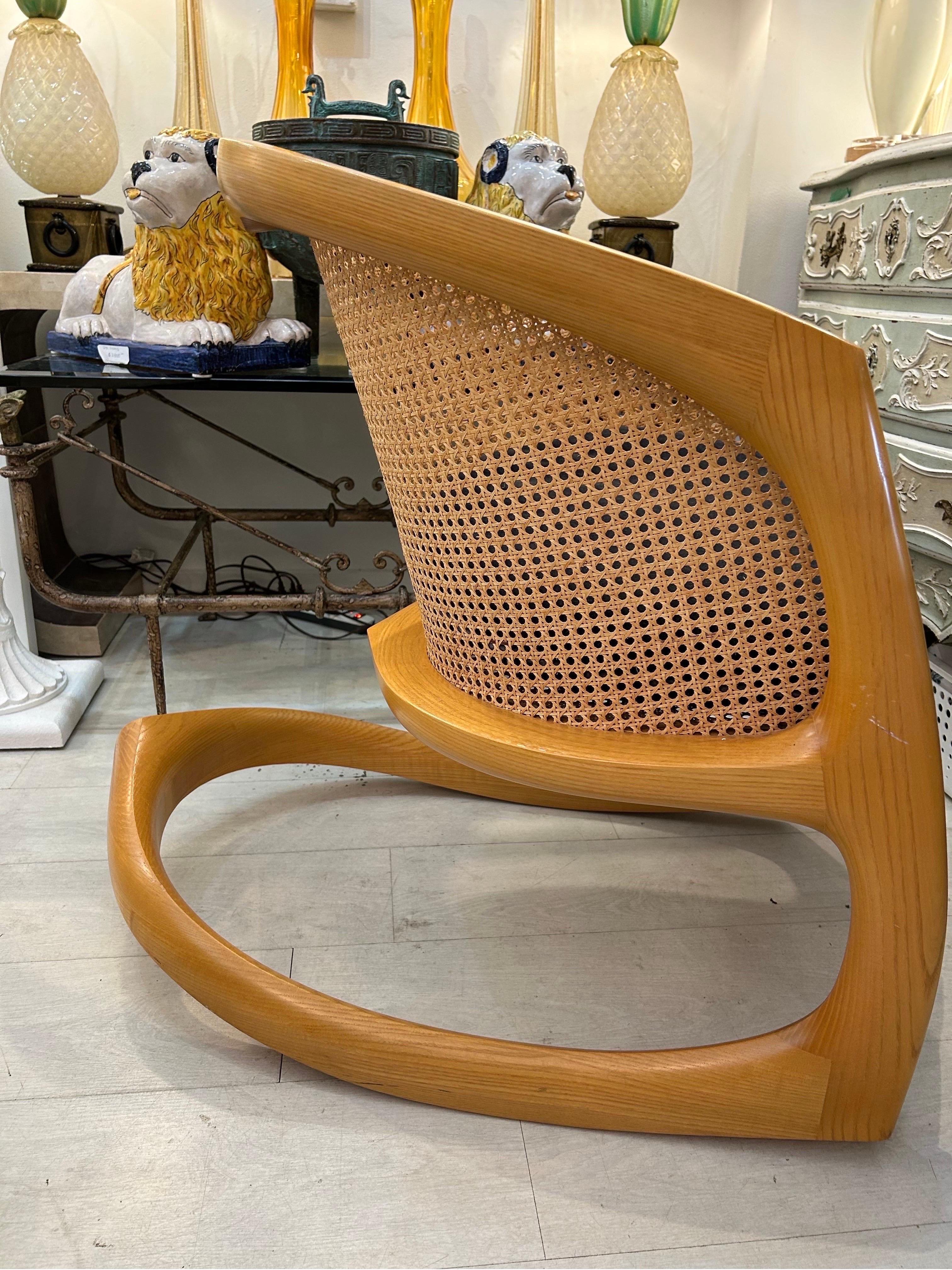 20th Century David Ebner sternum rocking chair For Sale
