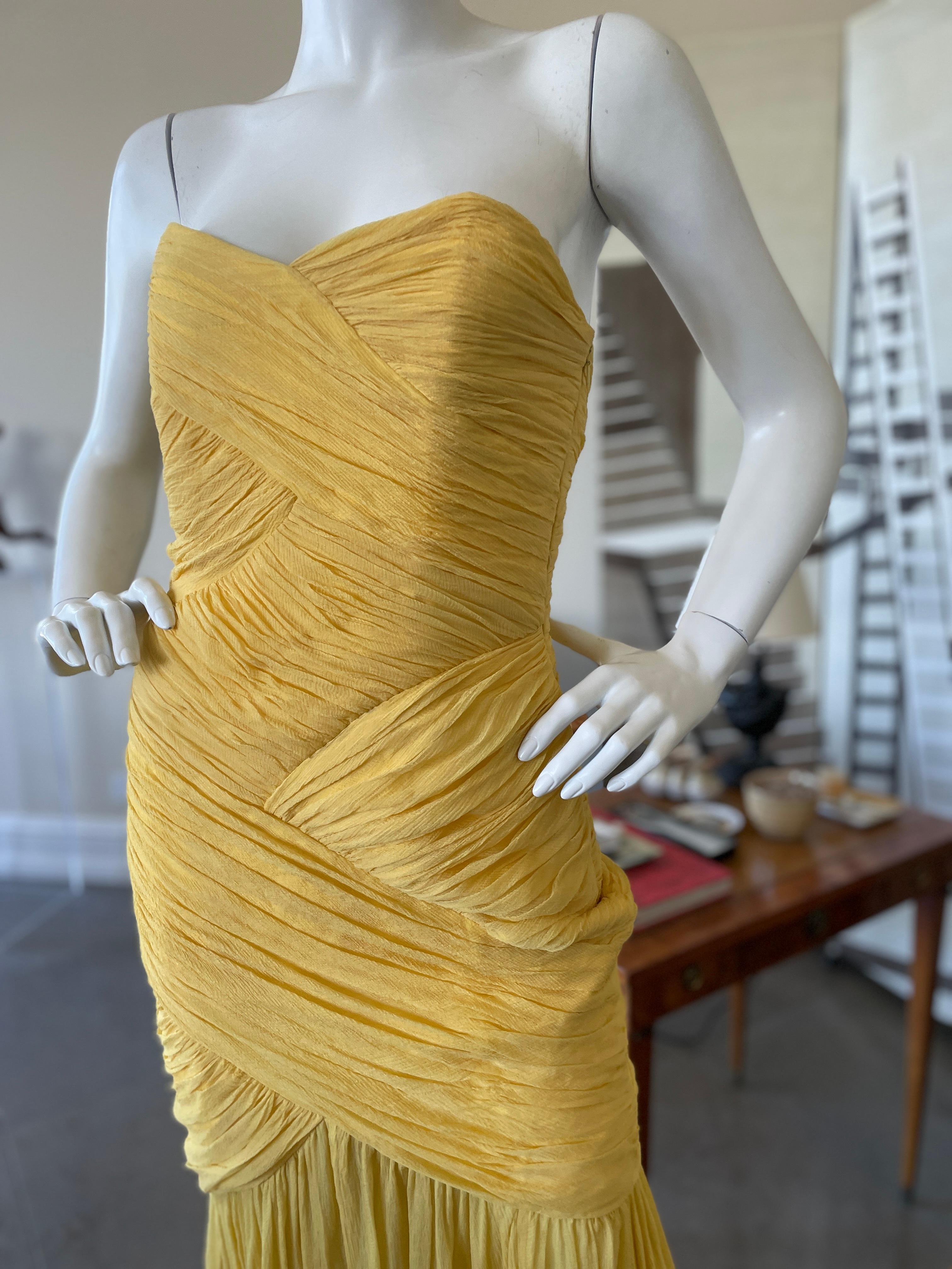 David Fielden London Yellow Silk Chiffon Strapless Dress with Matching Shawl. In Excellent Condition For Sale In Cloverdale, CA