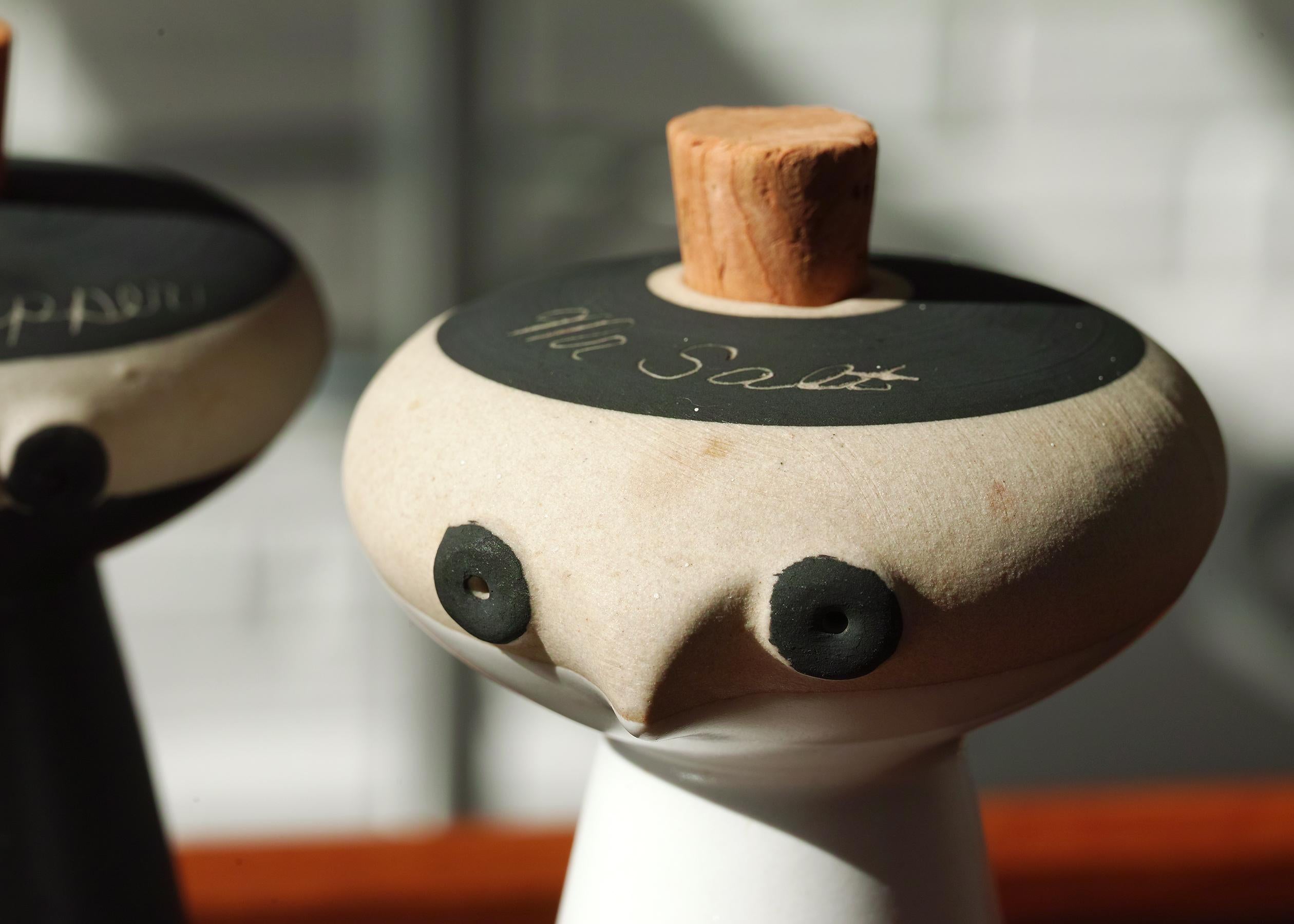 David Gil para Bennington Potters Sr. Salero y Sra. Pimentero Estadounidense en venta