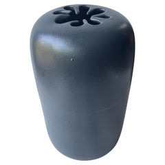 David Gil grand vase de 12" en céramique " Spark " noir rare par Bennington Pottery