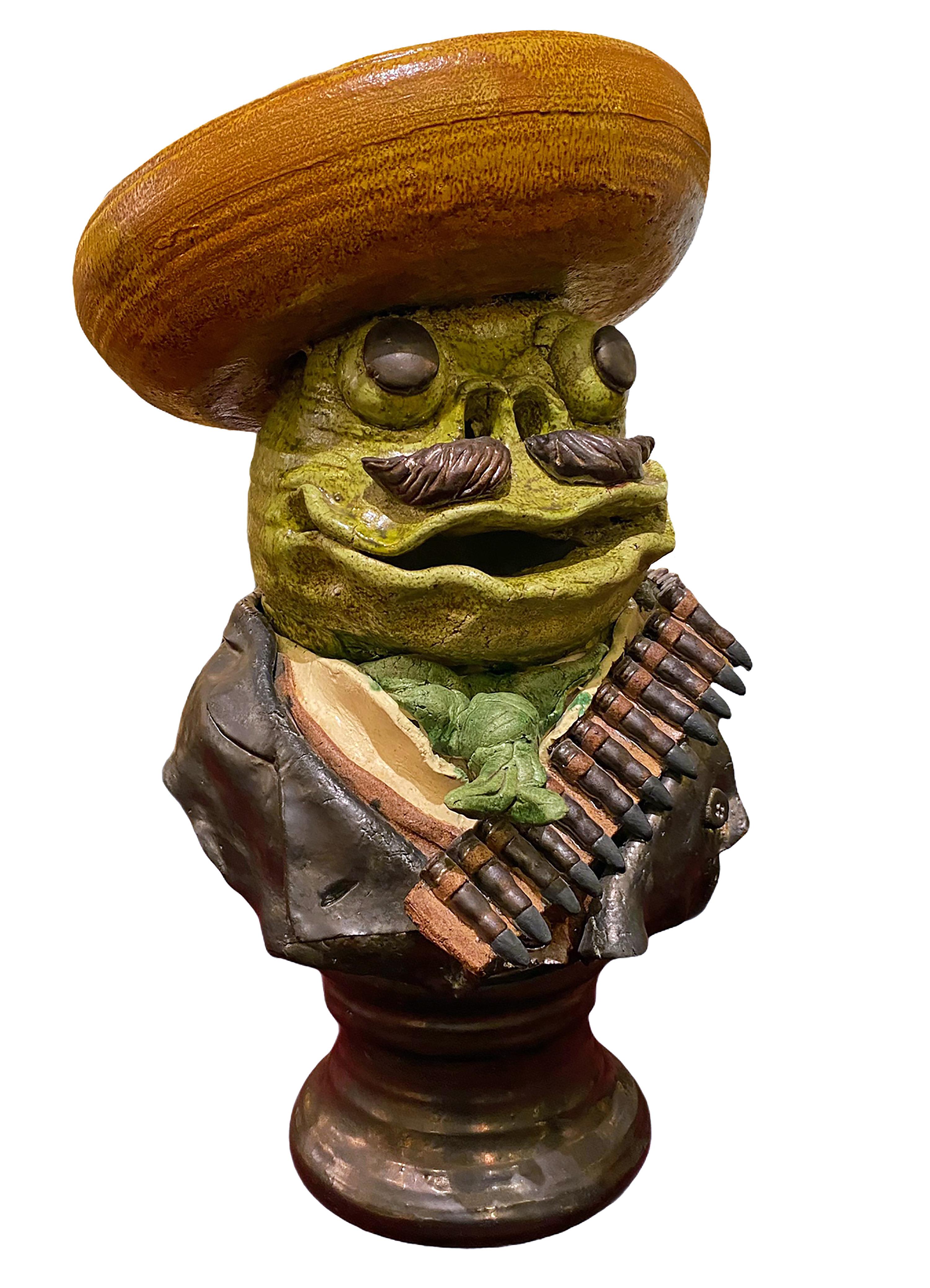 David Gilhooly Figurative Sculpture – Emiliano Zapata / Frosch Revolutionär