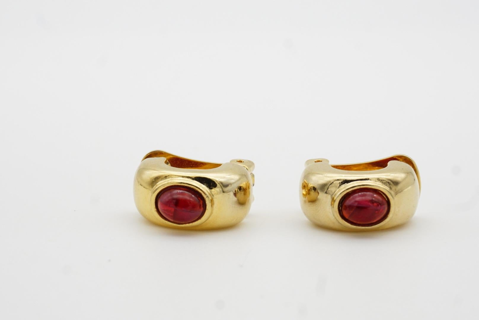 David Grau Vintage 1980s Oval Ruby Cabochon Crystal Hoop Dome Gold Clip Earrings For Sale 4