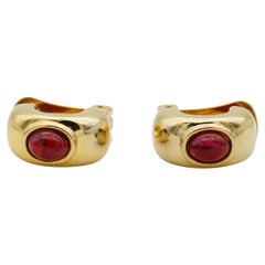 David Grau Vintage 1980s Oval Ruby Cabochon Crystal Hoop Dome Gold Clip Earrings