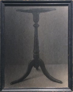 Candelabro (Bodegón de mesa auxiliar en tono sepia con marco vintage)