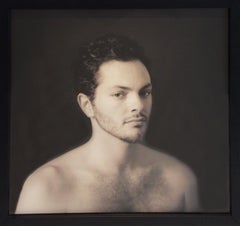 Portrait d'un homme (Photographie figurative encadrée aux tons sépia de David Halliday)