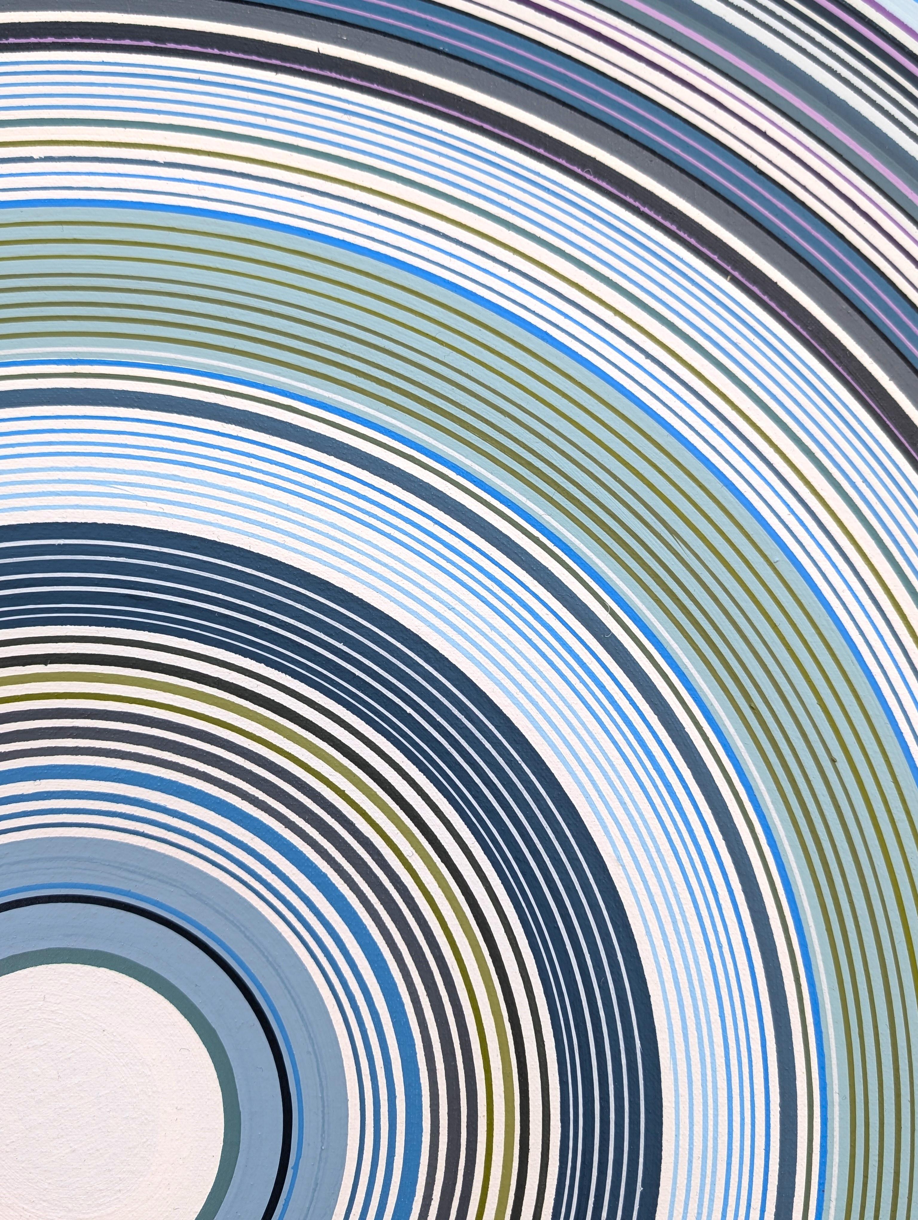 Blaues, aquamarinblaues, marineblaues und weißes abstraktes zeitgenössisches Rundgemälde des Künstlers David Hardaker aus Houston, TX. Rückseitig vom Künstler signiert, betitelt und datiert. 

Erklärung des Künstlers: Das Werk ist eine Antwort auf
