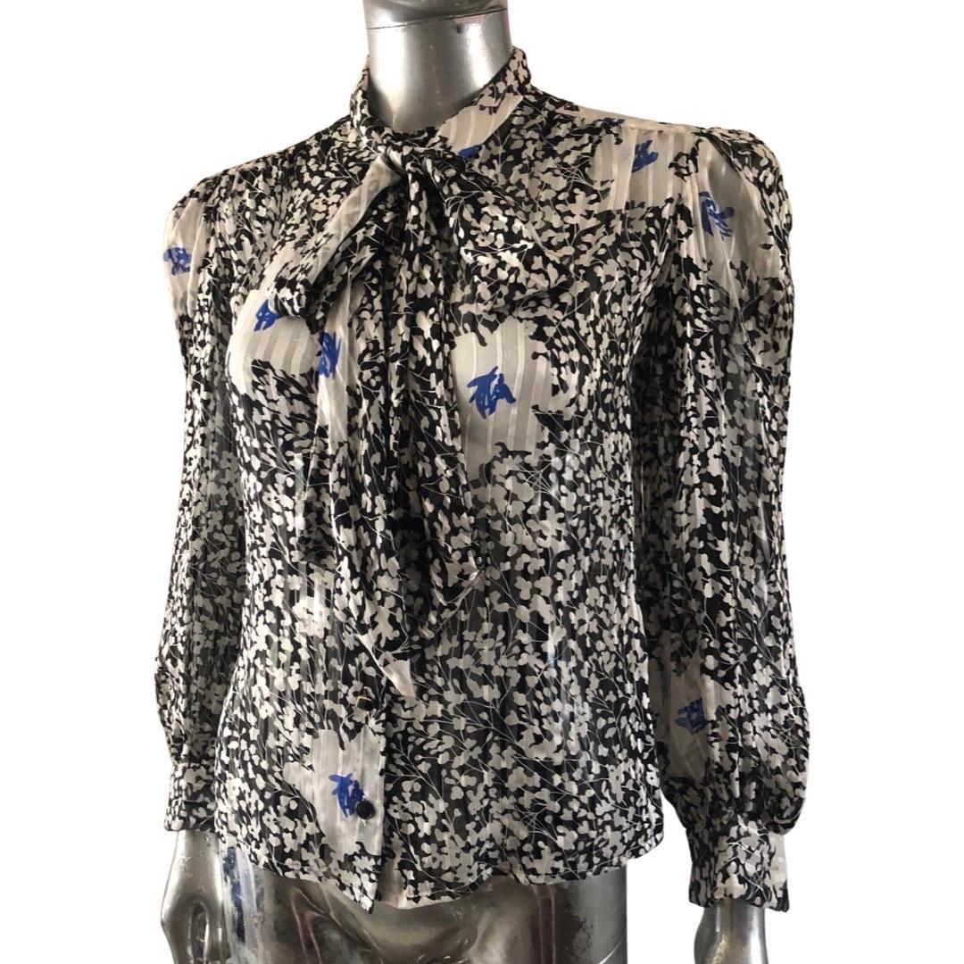 David Hayes Black & White Silk Floral Pussy Bow Blouse Size 4  For Sale 3