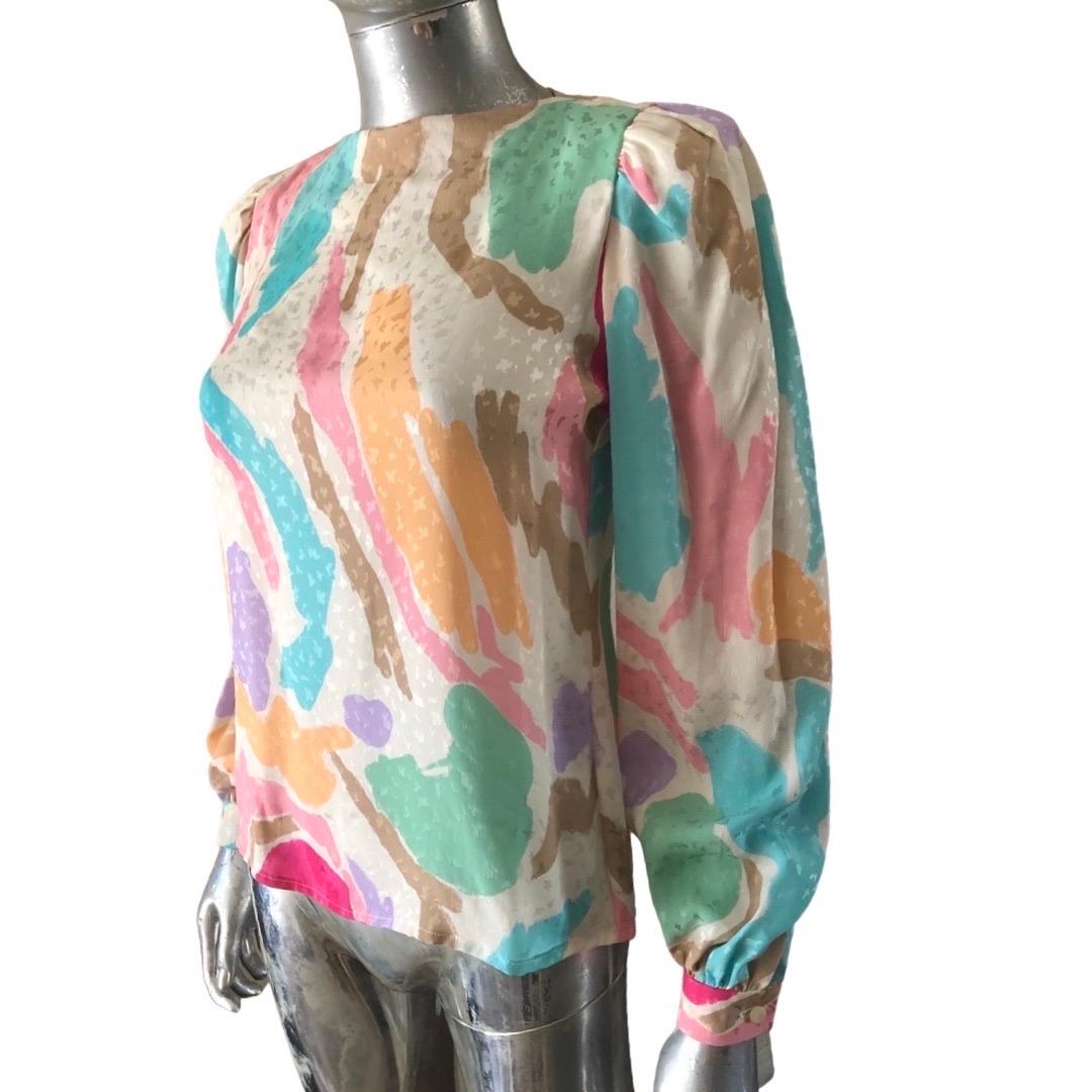 Women's David Hayes Bright Floral Silk Print Blouse with Scarf Size 4  For Sale