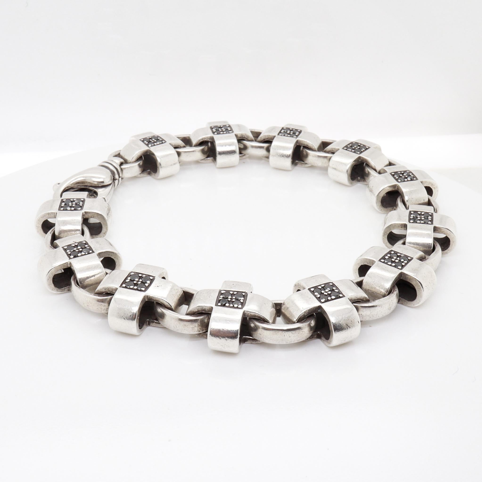 Moderne A Link en argent sterling et diamants noirs, en forme de X ou de croix David Heston en vente
